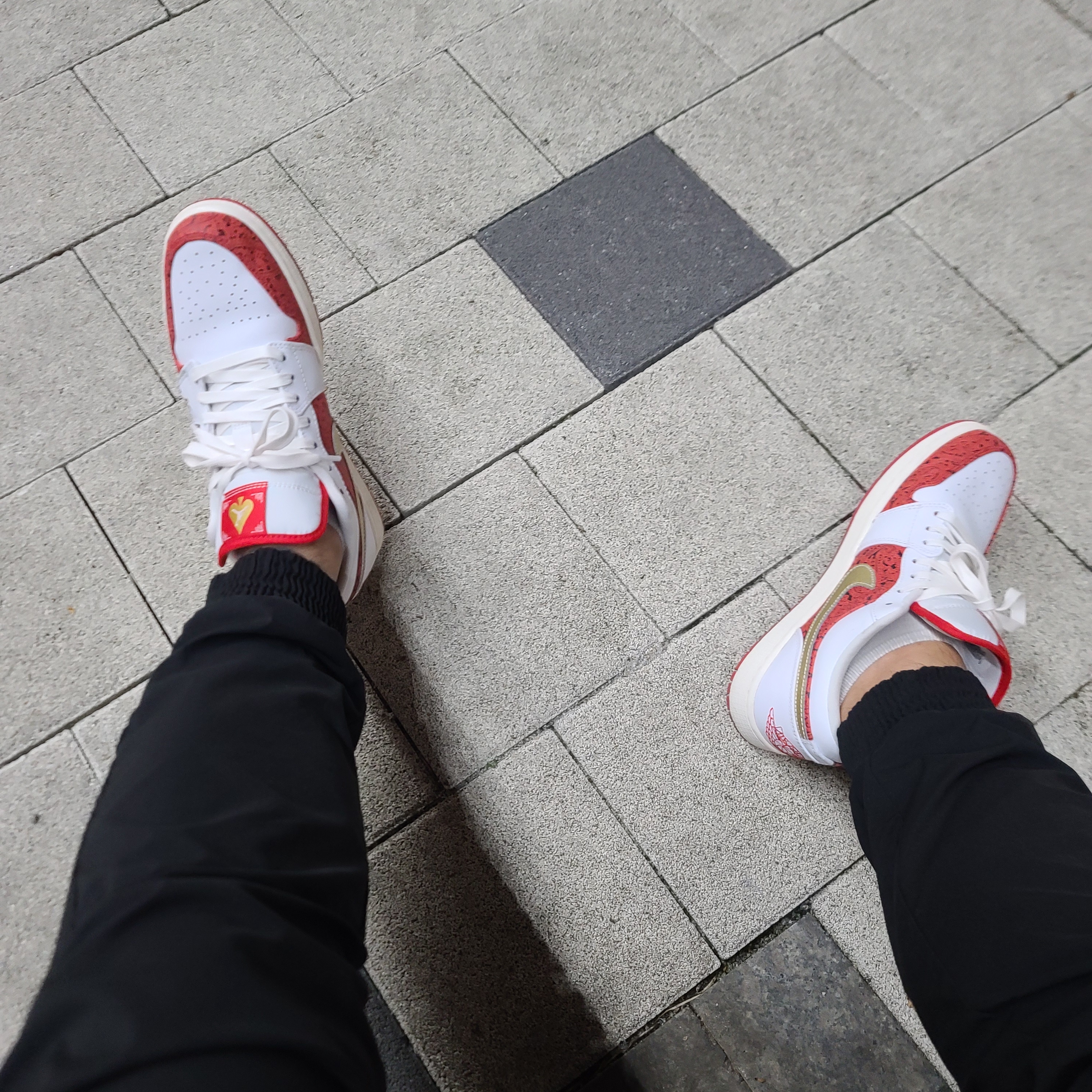 Jordan 1 Low SE Spades 착용 스타일