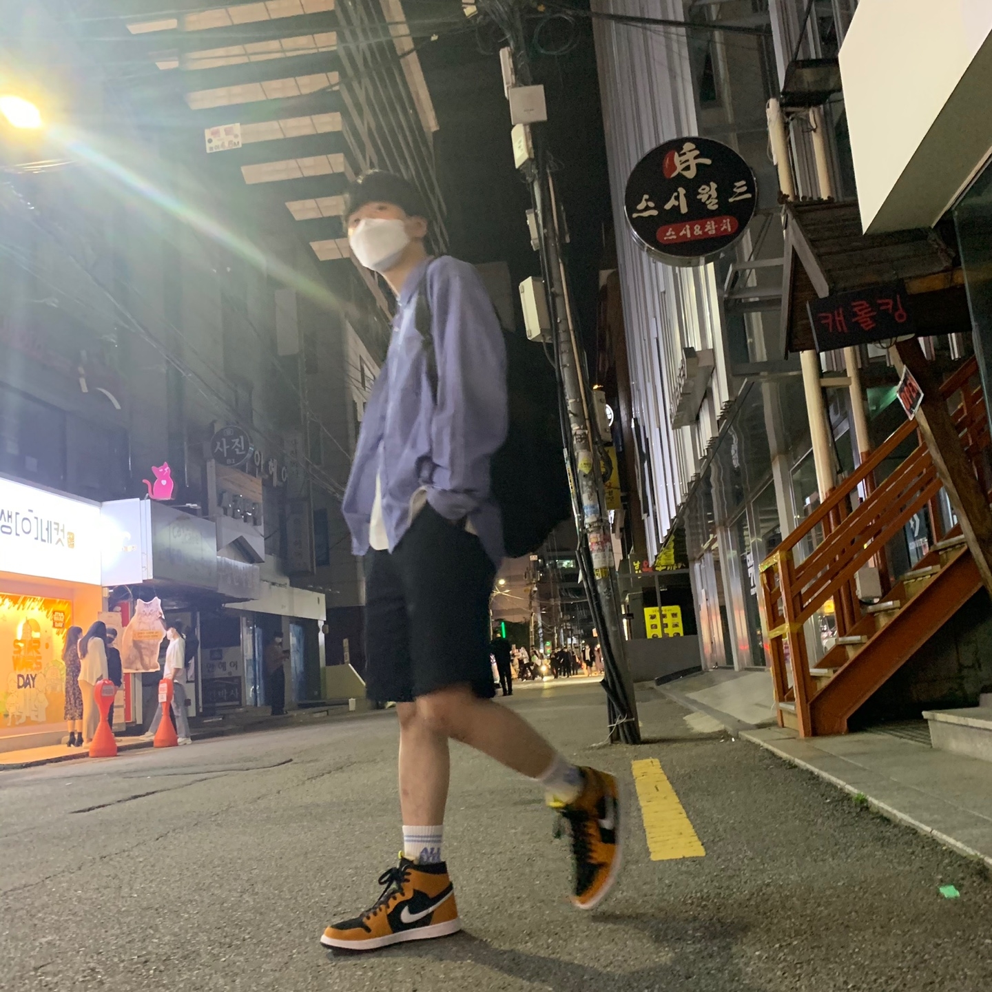 Jordan 1 Zoom Air CMFT Monarch Orange 착용 스타일 - 4