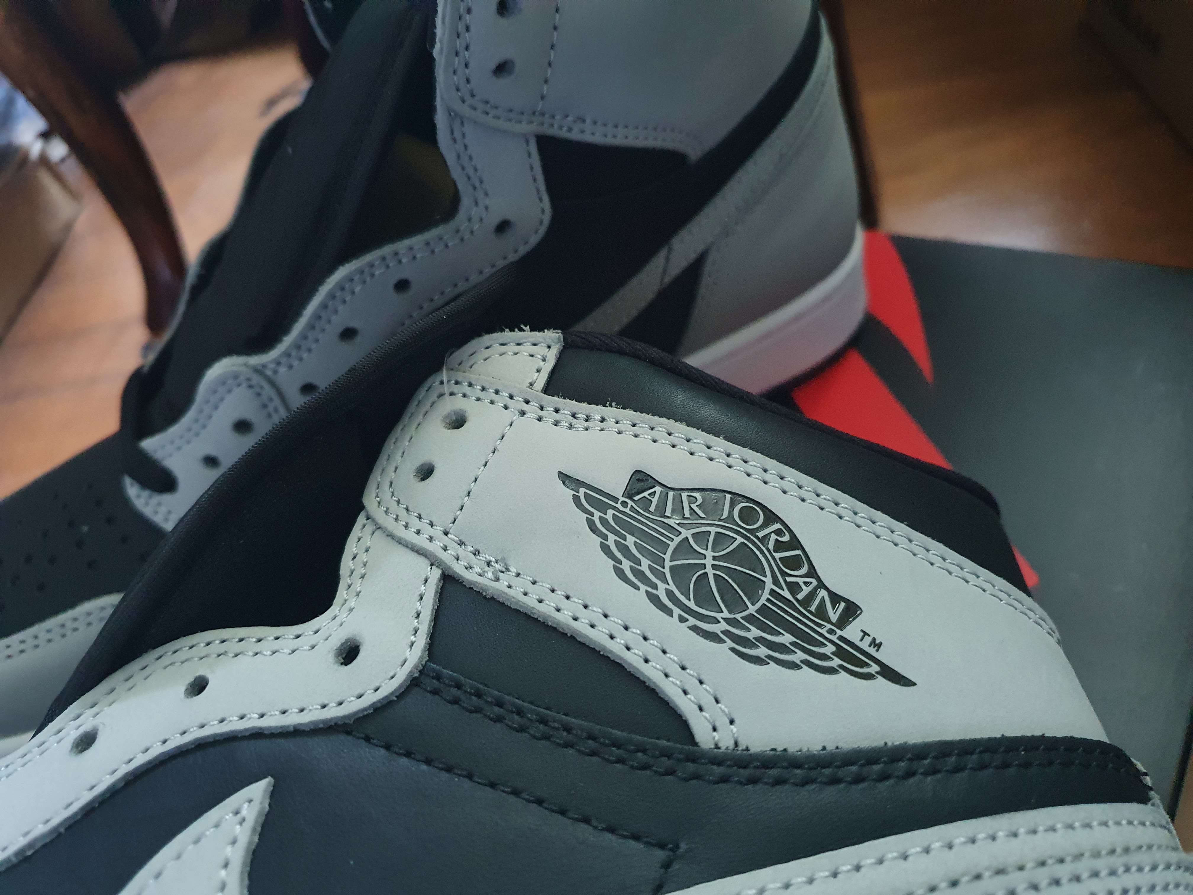 Jordan 1 Retro High OG Shadow 2.0 착용 스타일 - 2