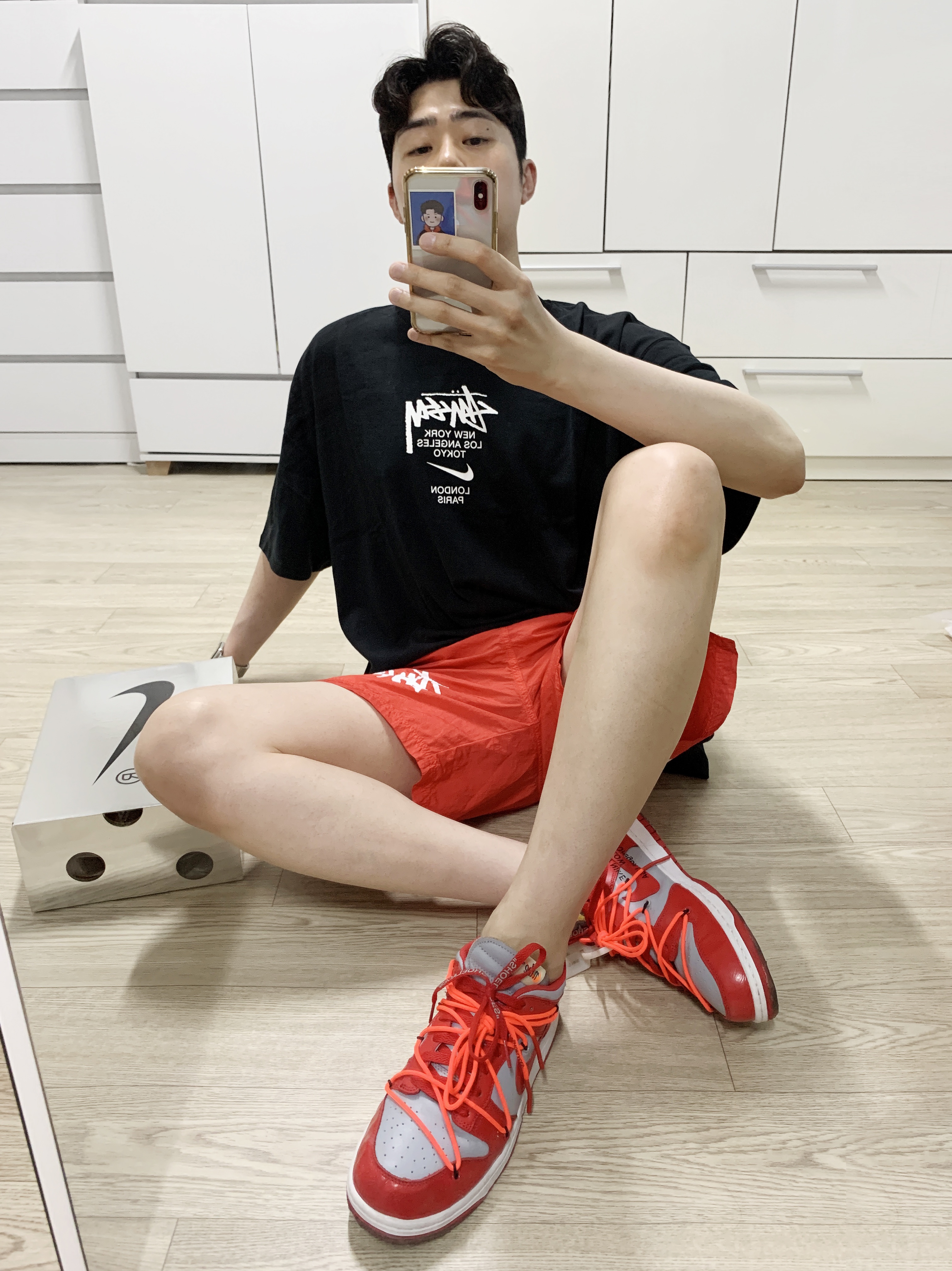 Nike x Off-White Dunk Low University Red, Nike x Stussy WT T-Shirt Black - US/EU 착용 스타일