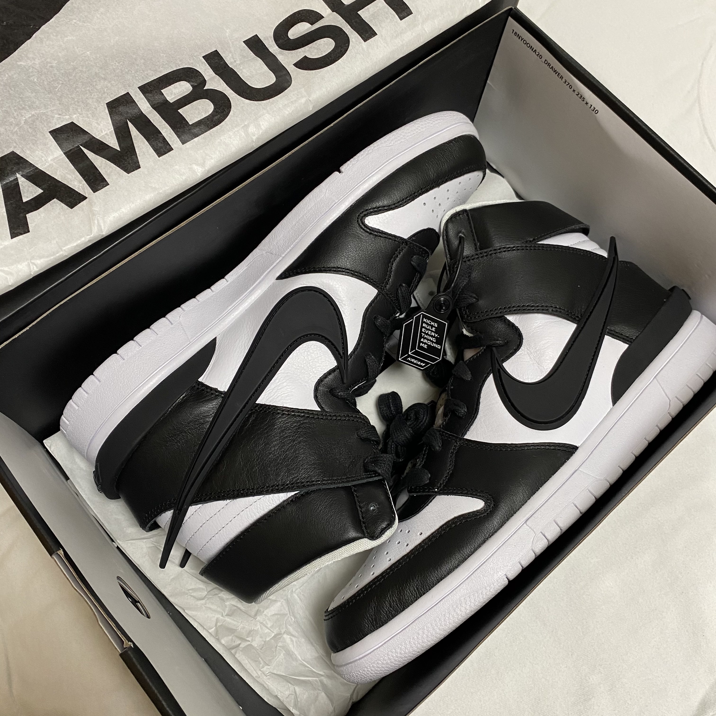 Nike x Ambush Dunk High Black 착용 스타일 - 2