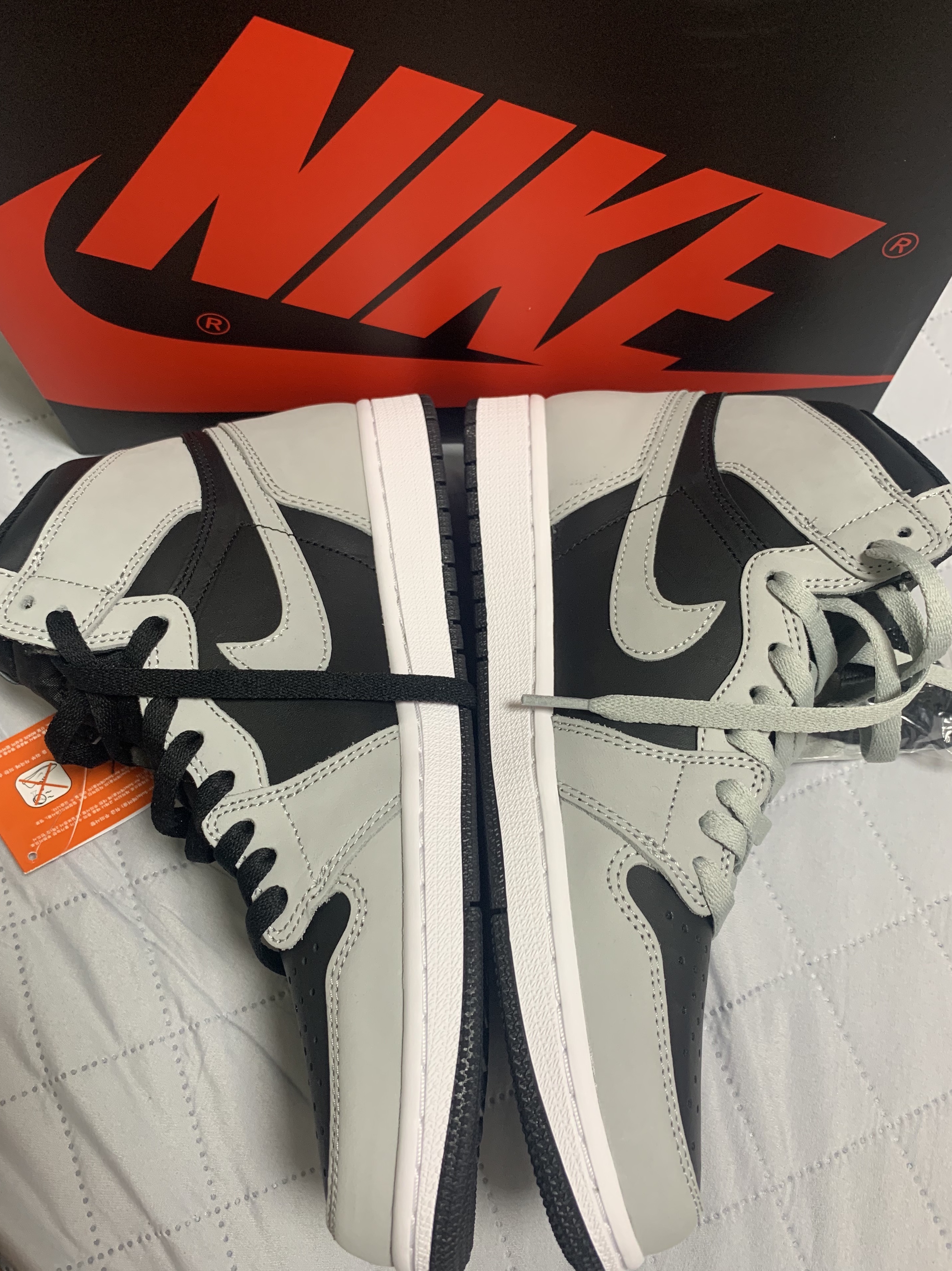 Jordan 1 Retro High OG Shadow 2.0 착용 스타일 - 3