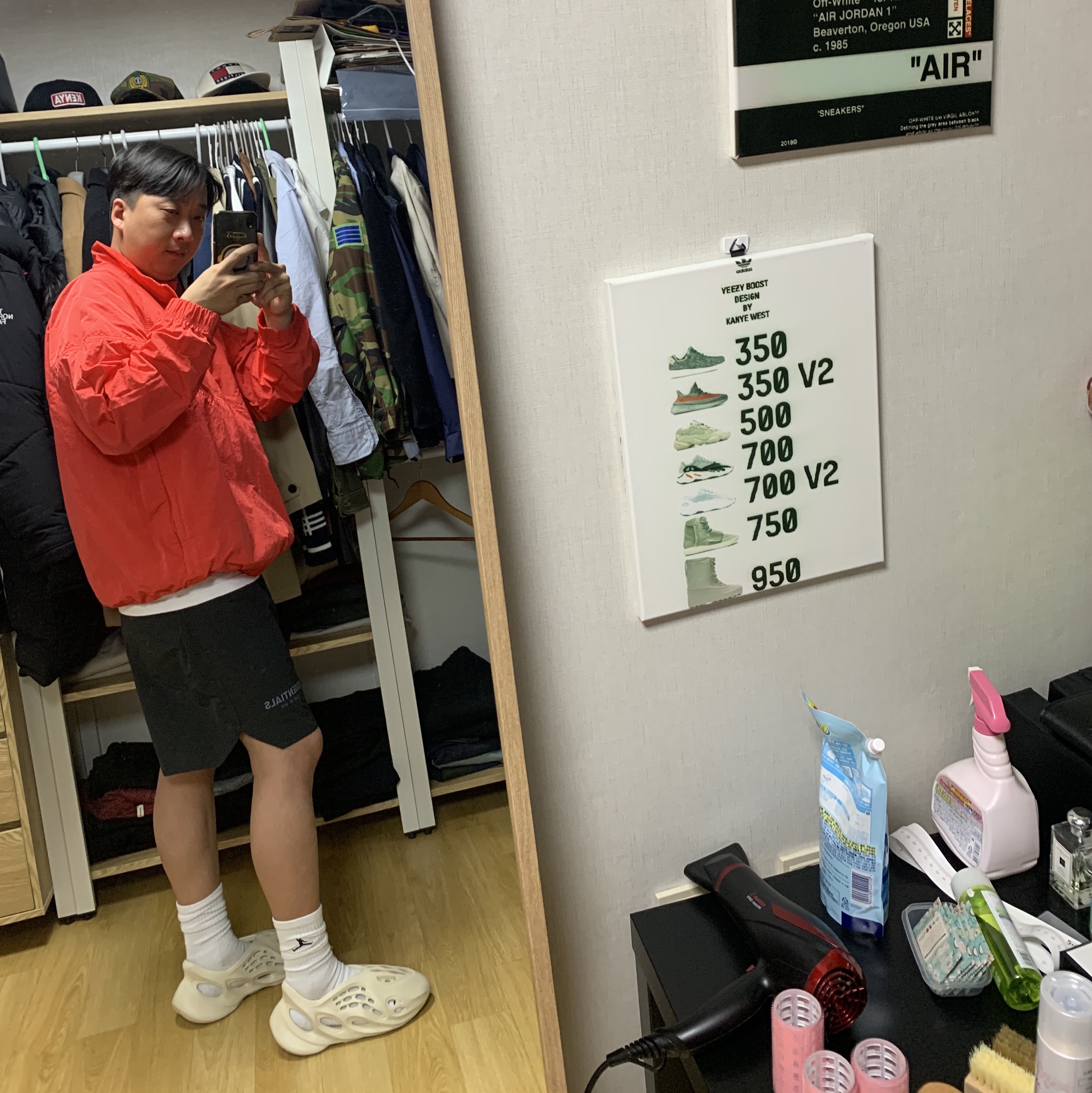 Nike x Stussy Windrunner Jacket Habanero Red, Essentials Volley Shorts Black - 20FW 착용 스타일