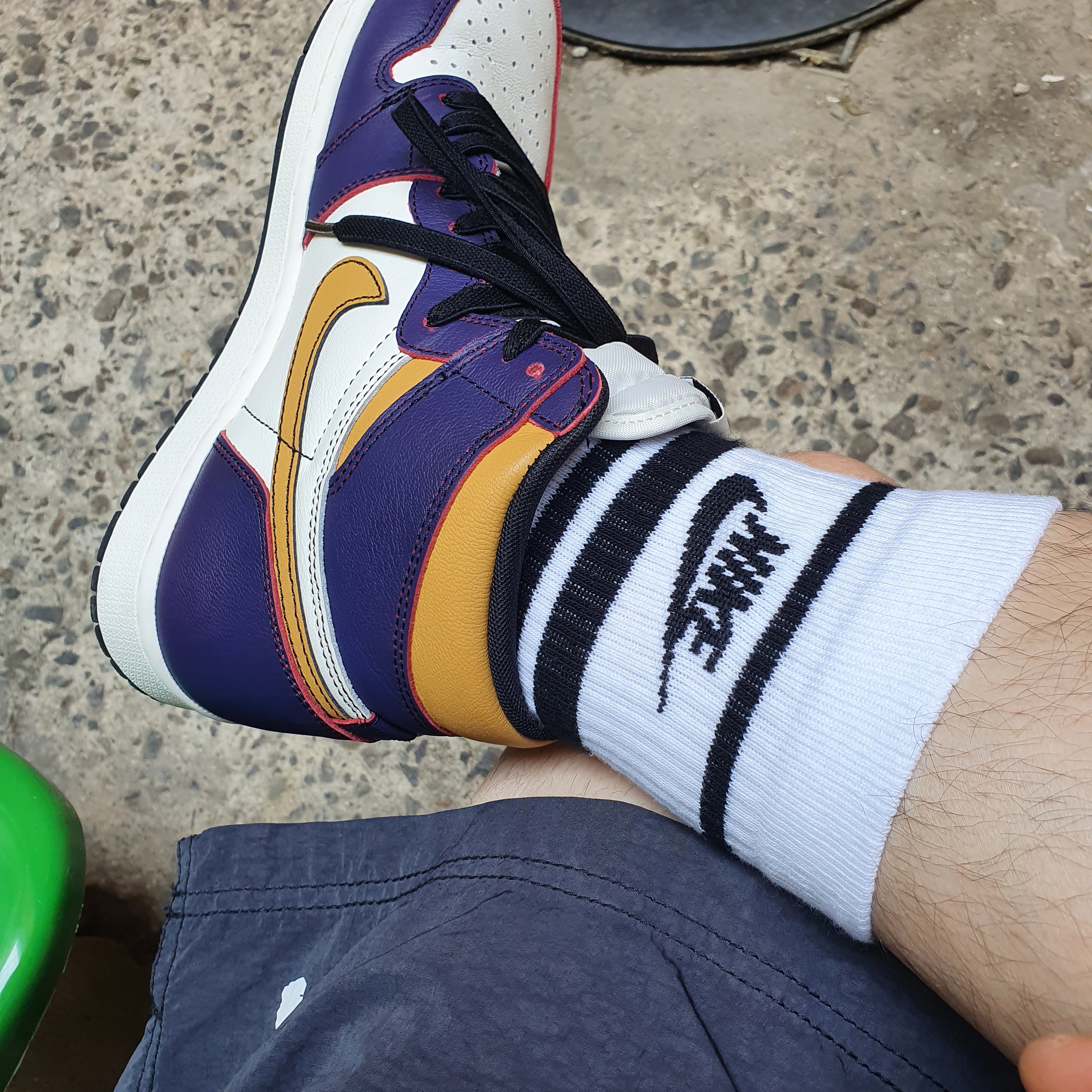 Jordan 1 Retro High OG Defiant SB LA to Chicago 착용 스타일