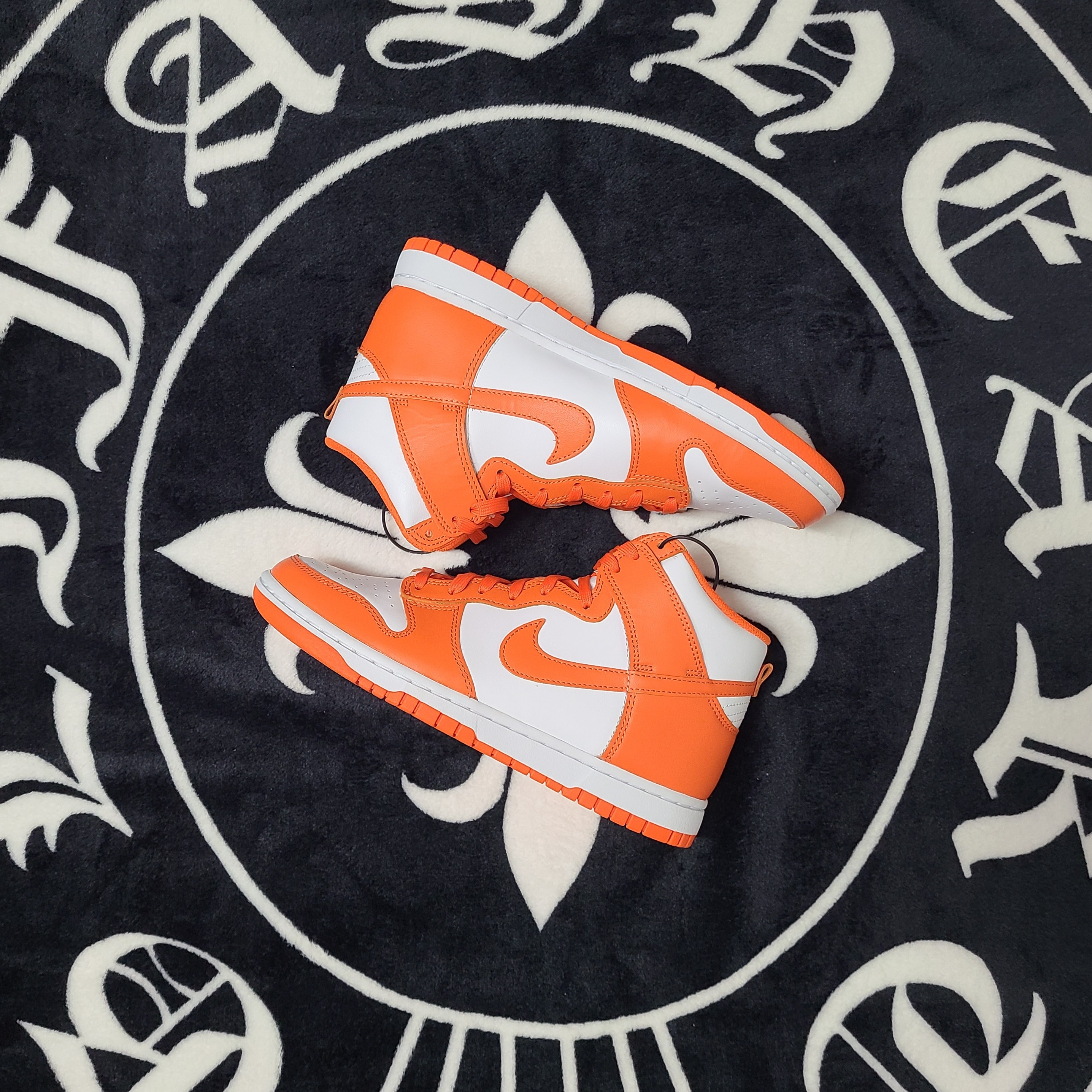Nike Dunk High Retro Orange Blaze 착용 스타일