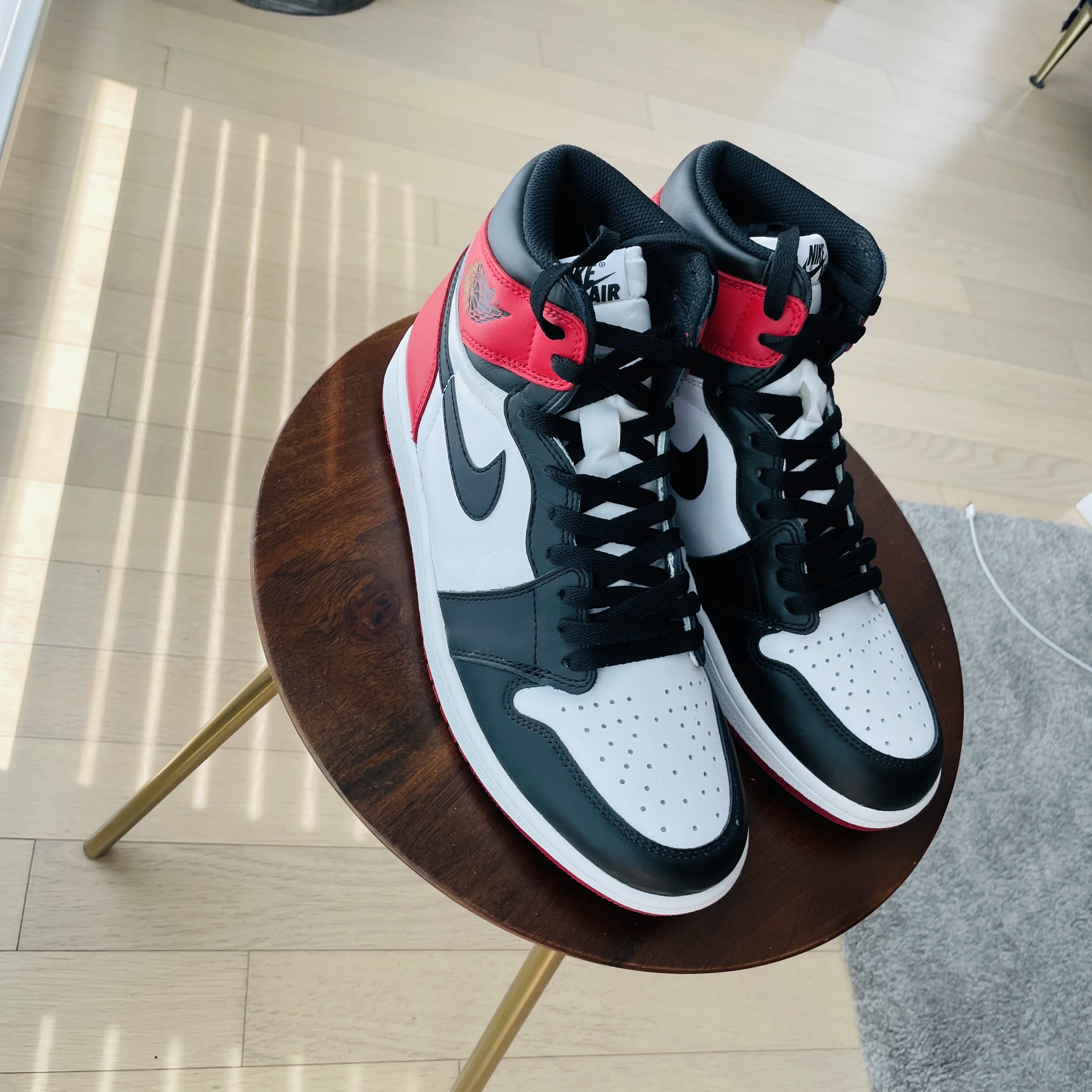Jordan 1 Retro High OG Black Toe 2016 착용 스타일 - 1