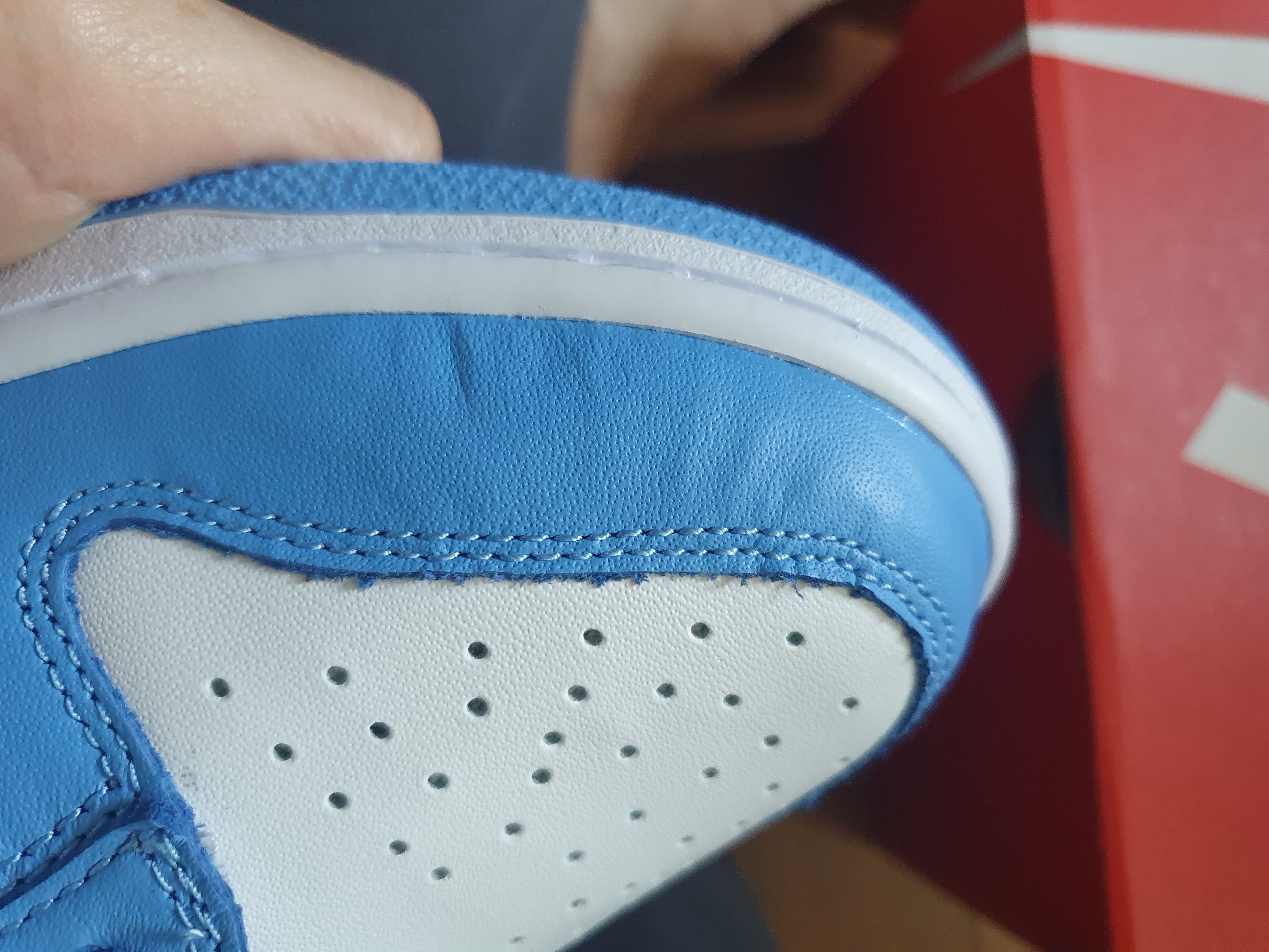 Nike Dunk Low Retro University Blue 착용 스타일 - 3