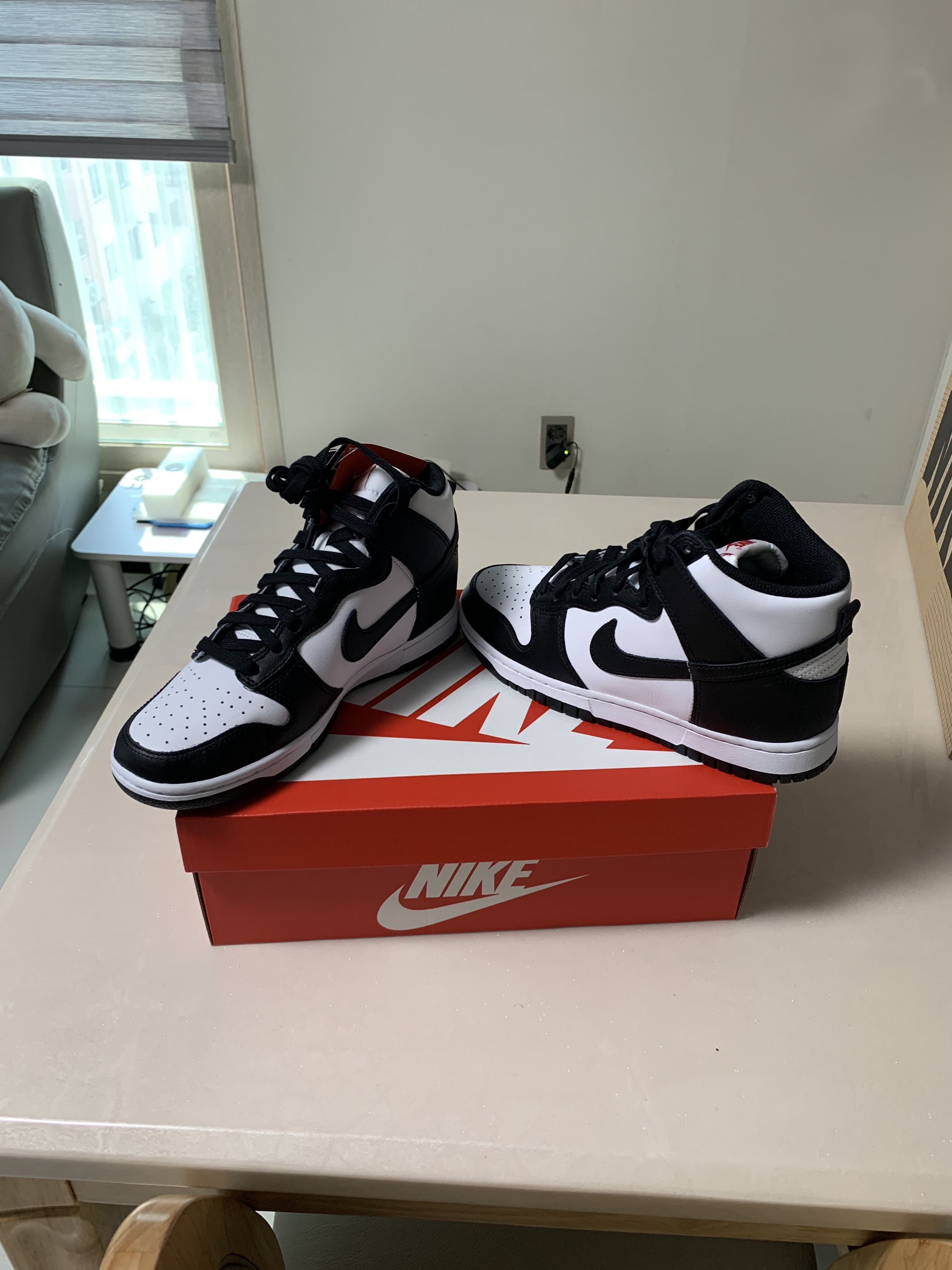 Nike Dunk High Retro Black and White 착용 스타일 - 5