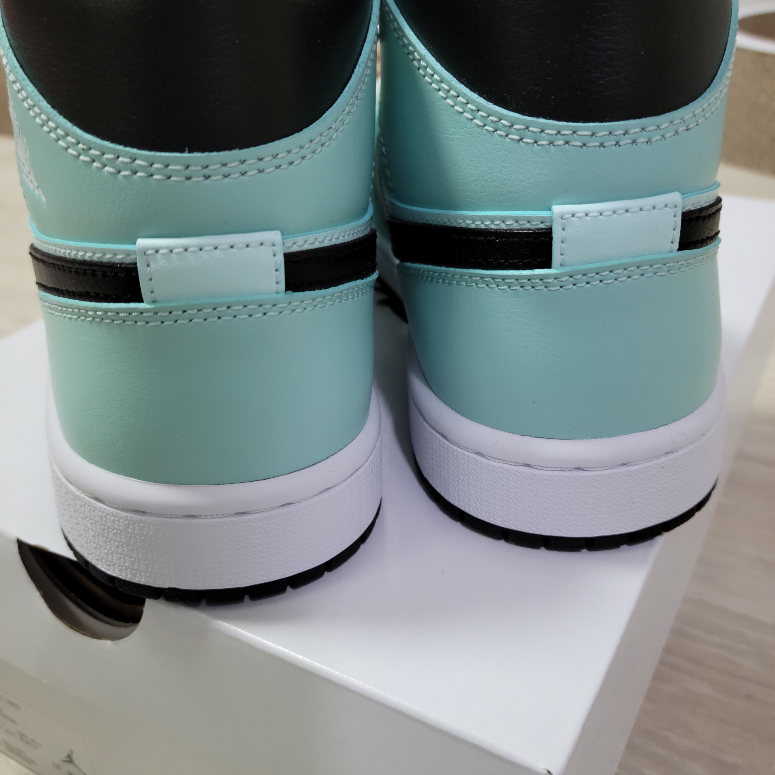 (W) Jordan 1 Mid Teal Tint 착용 스타일 - 2