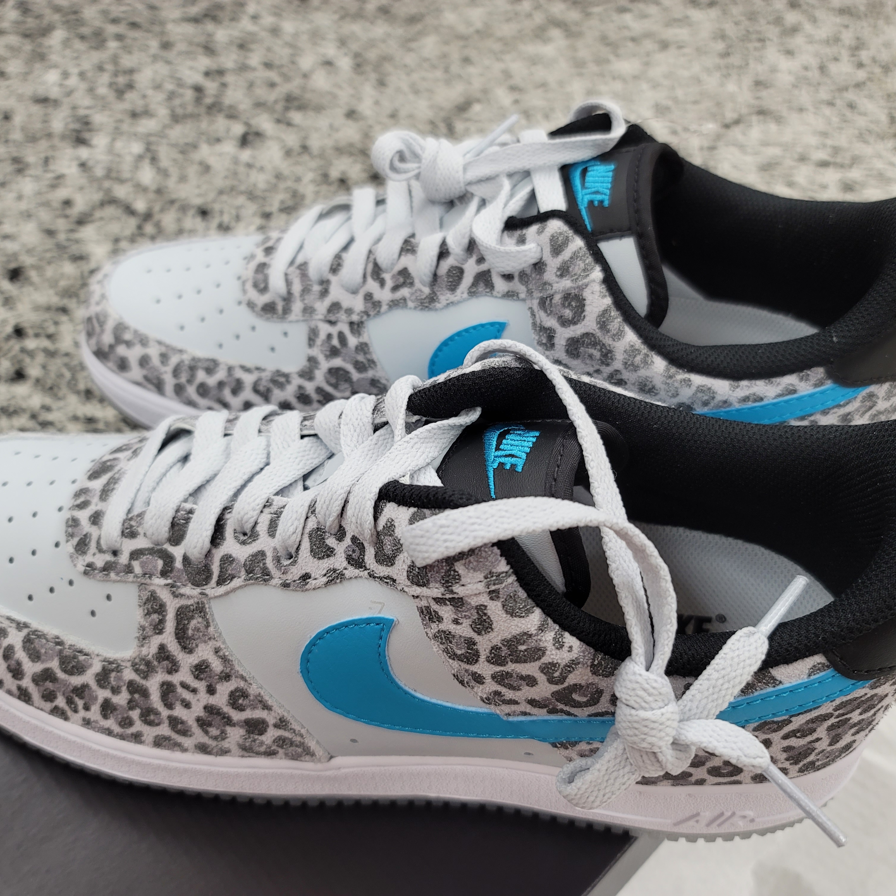 Nike Air Force 1 '07 PRM Pure Platinum 착용 스타일