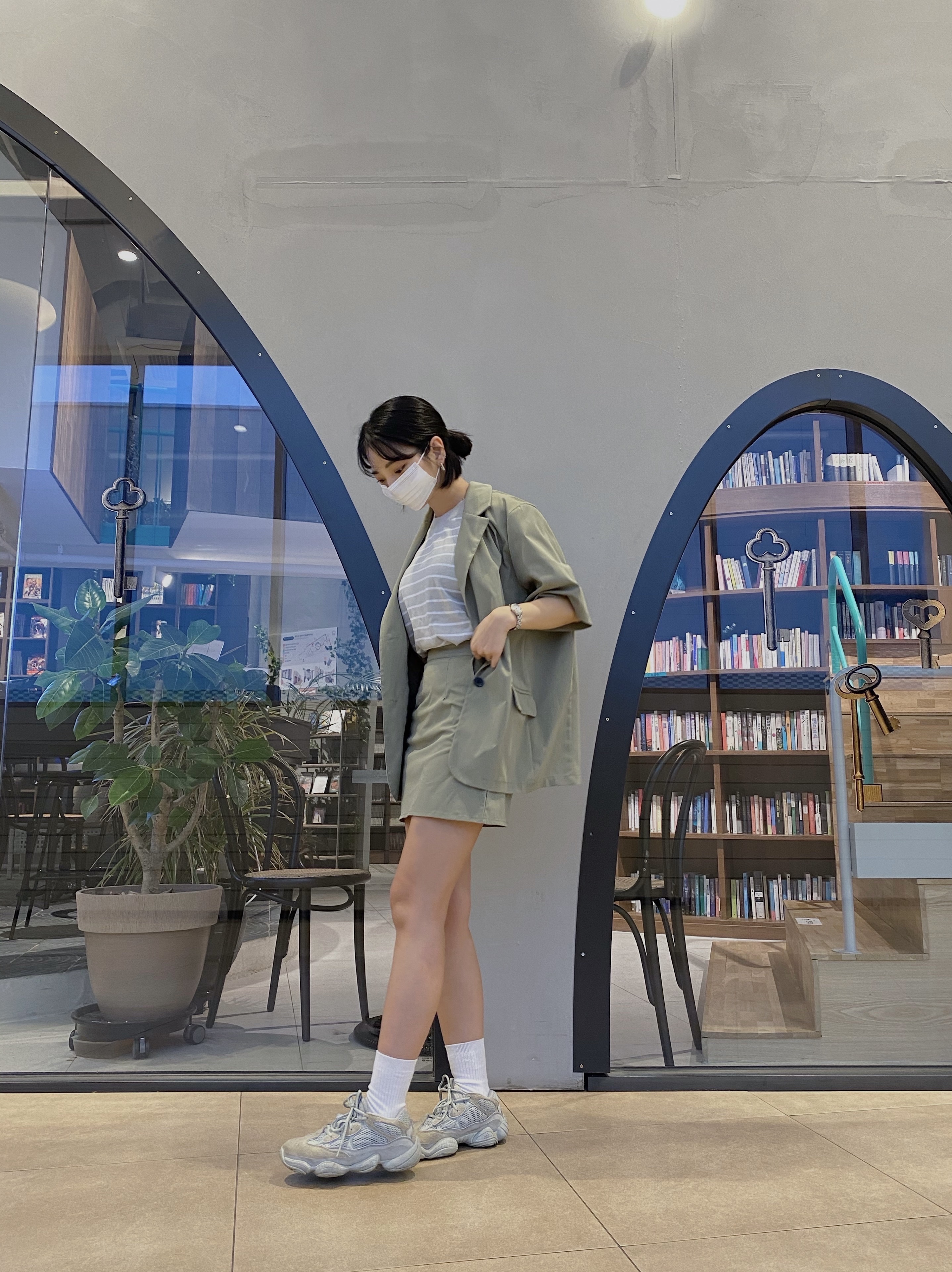 Adidas Yeezy 500 Salt 착용 스타일 - 2