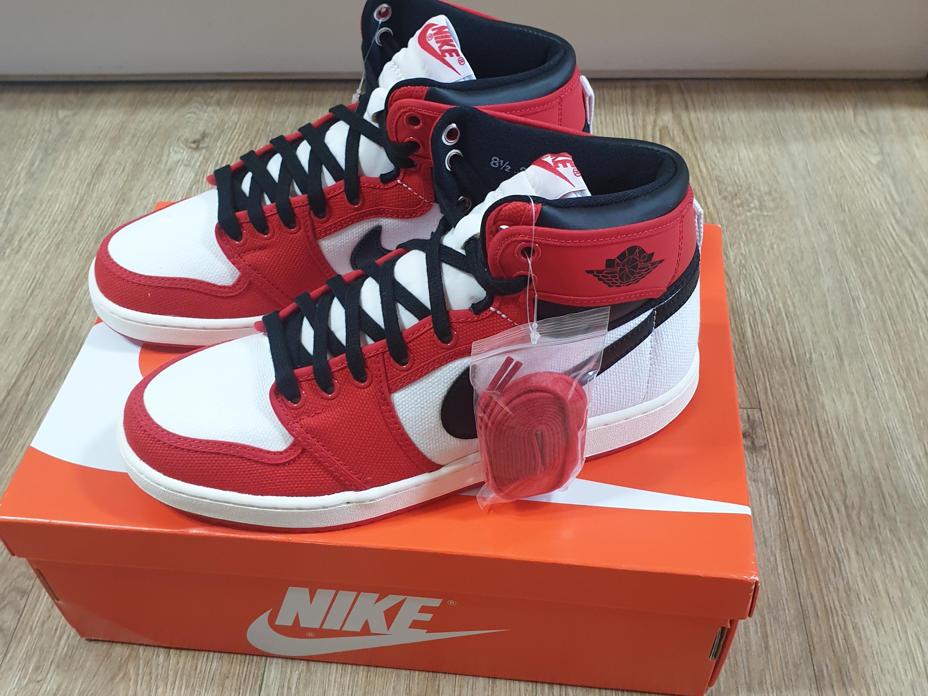 Jordan 1 KO Chicago 2021 착용 스타일 - 2