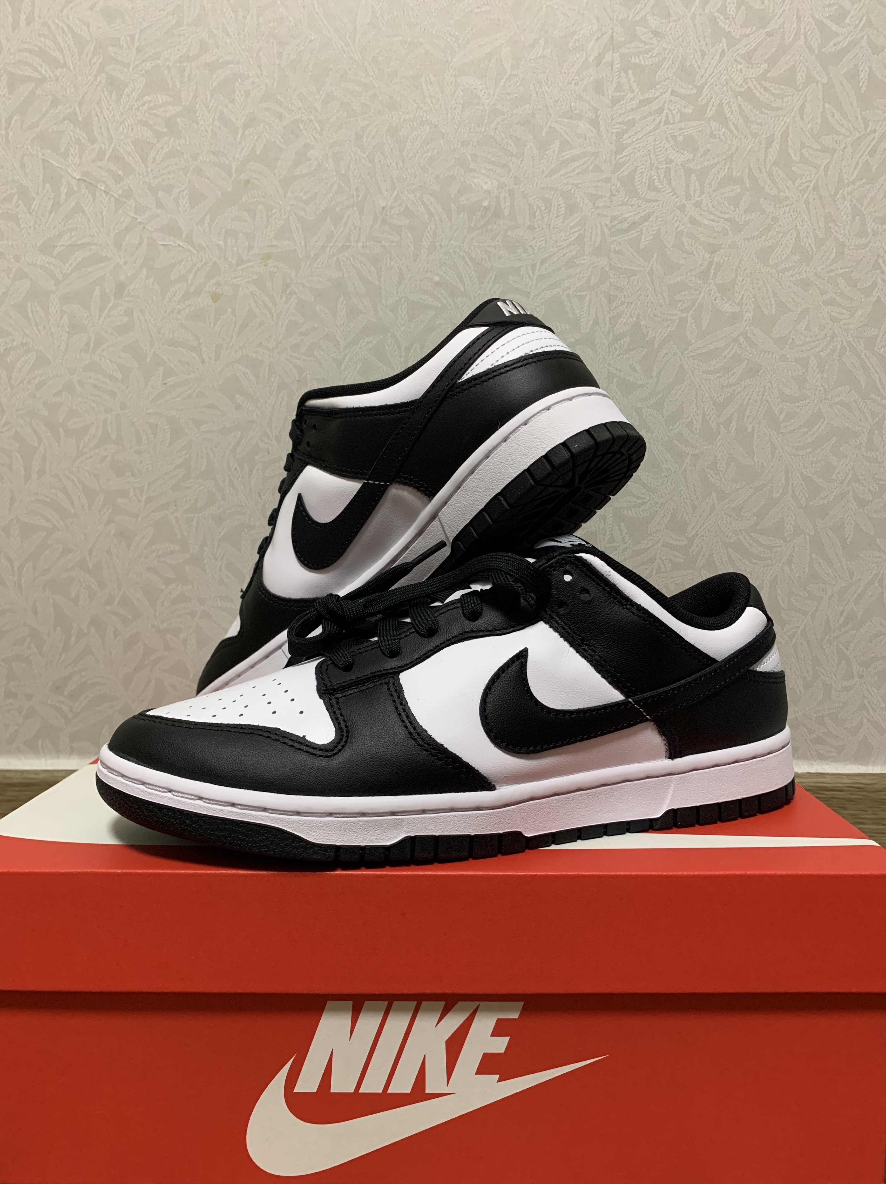 Nike Dunk Low Retro Black 착용 스타일 - 1