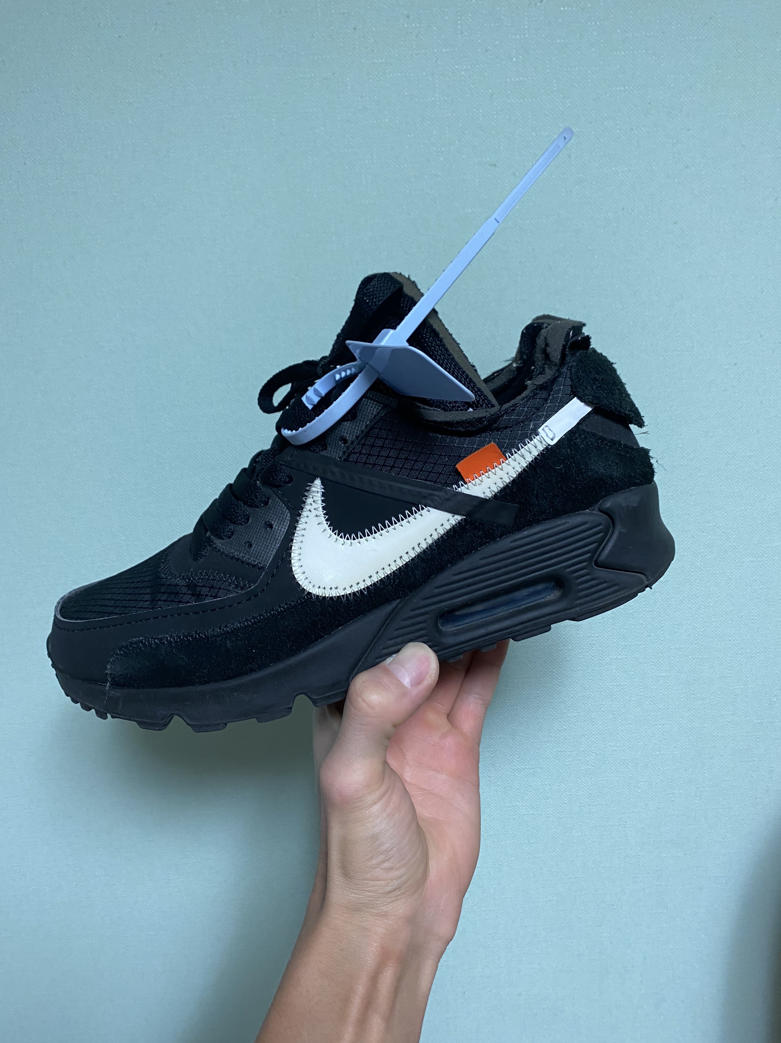 Nike x Off-White Air Max 90 V2 Black White 착용 스타일