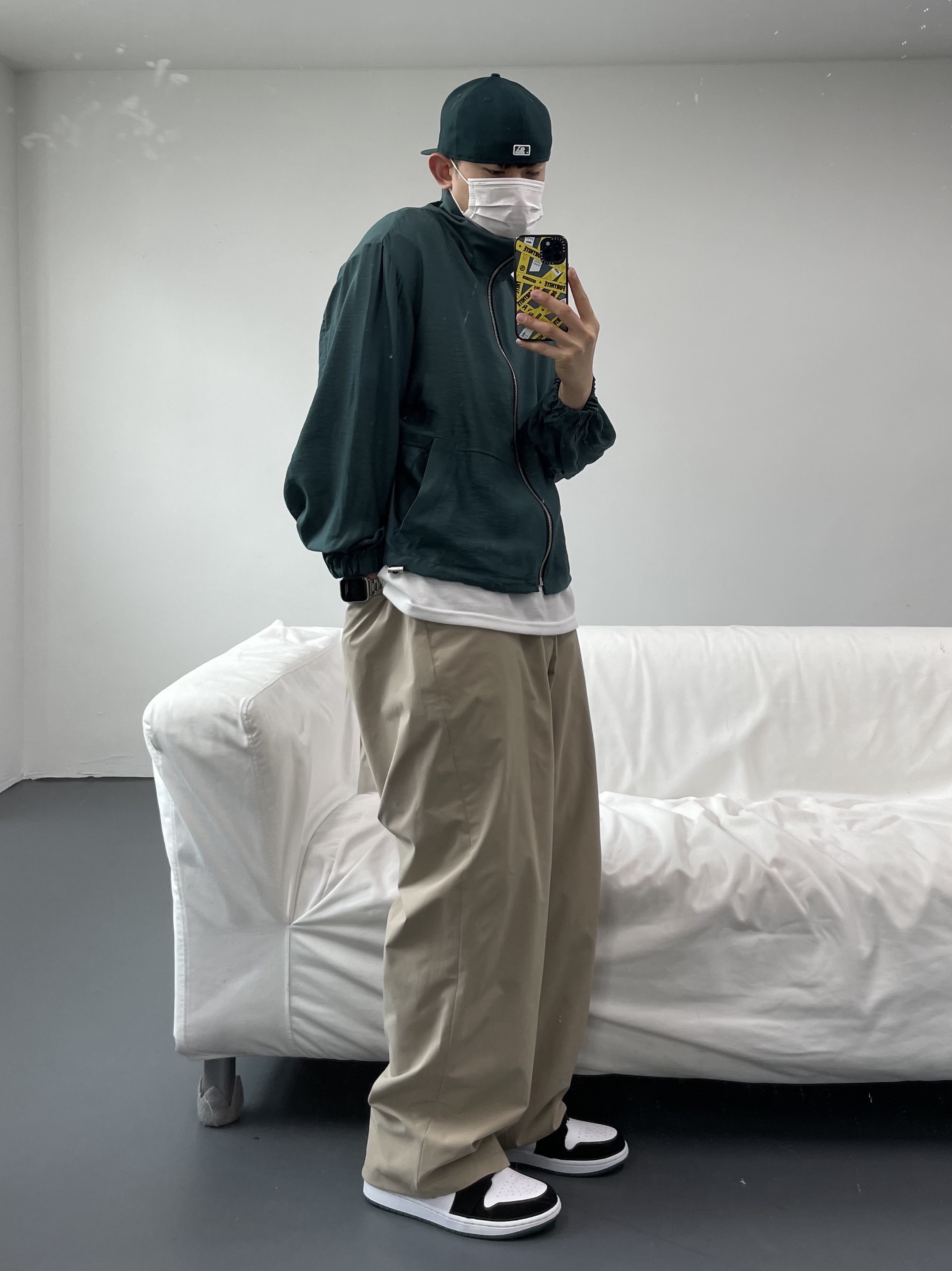 Jordan 1 Low White Black Mystic Green 착용 스타일