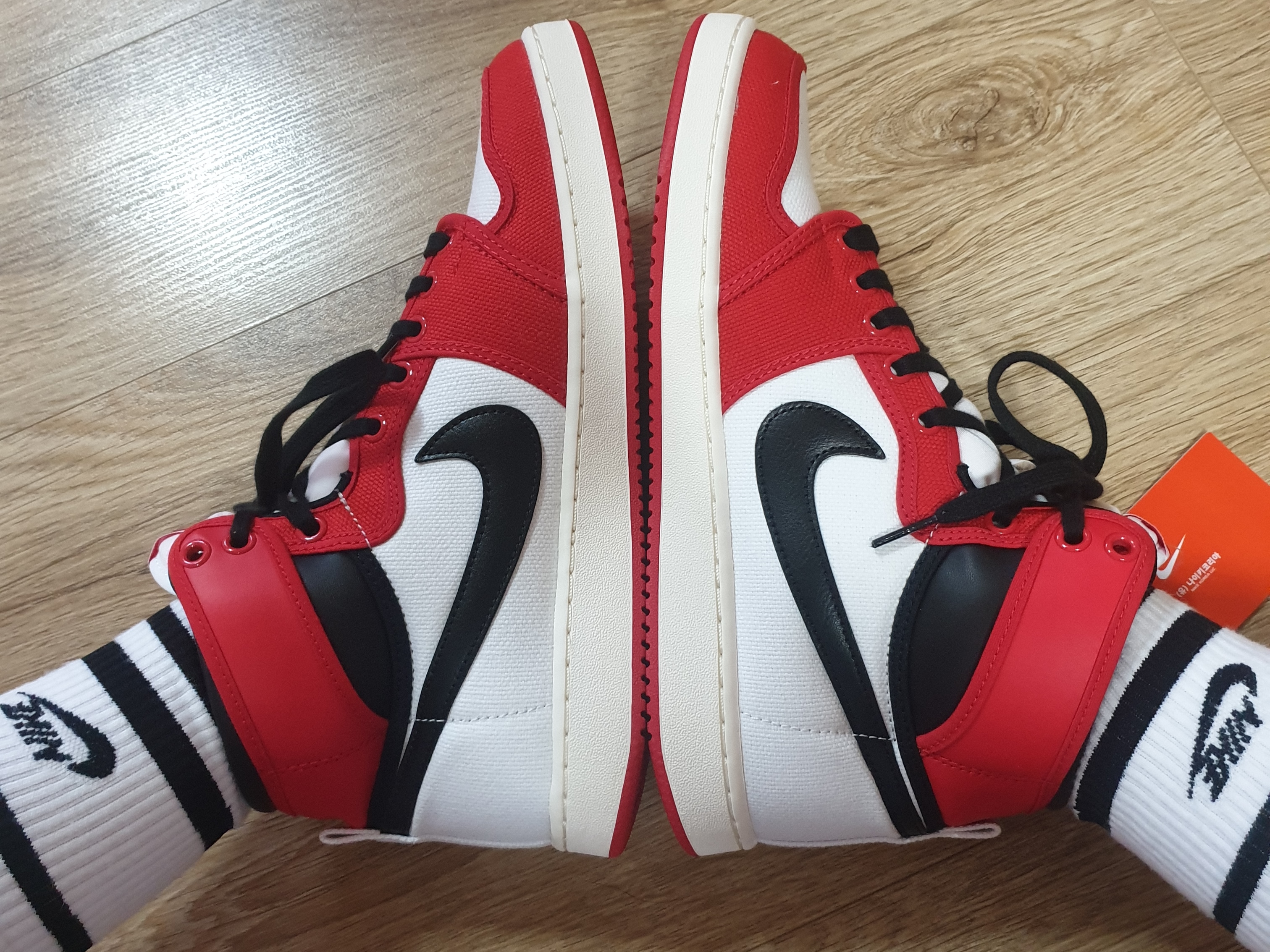 Jordan 1 KO Chicago 2021 착용 스타일 - 4