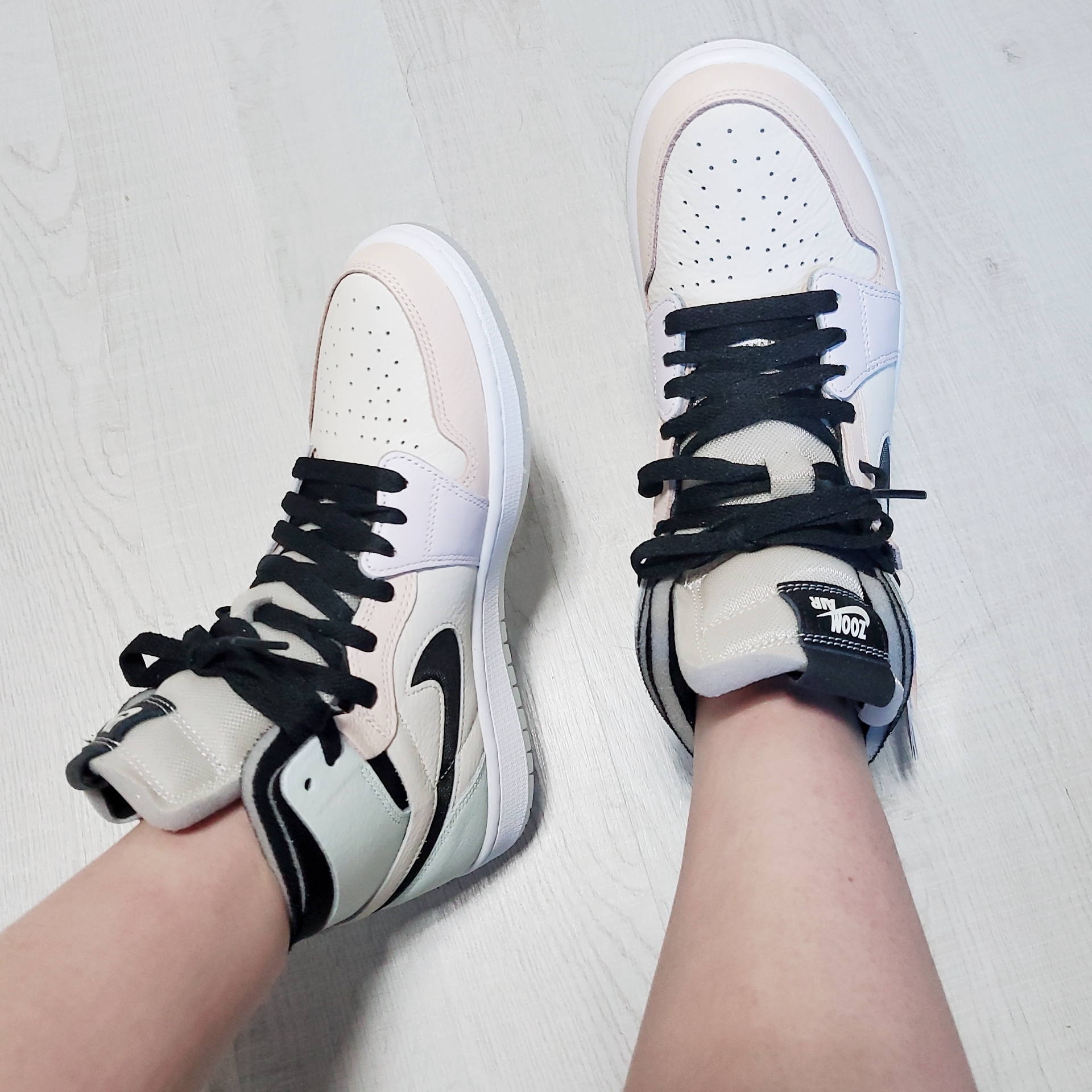 (W) Jordan 1 Zoom Air CMFT Pale Ivory 착용 스타일