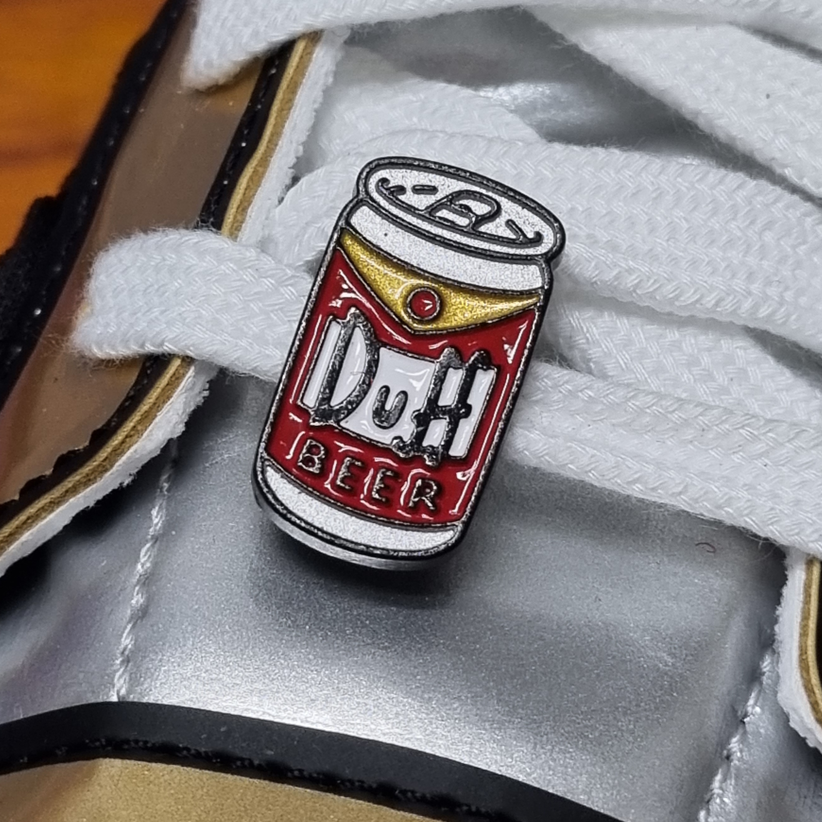 Adidas x The Simpsons Forum Lo Duff Beer 착용 스타일 - 3