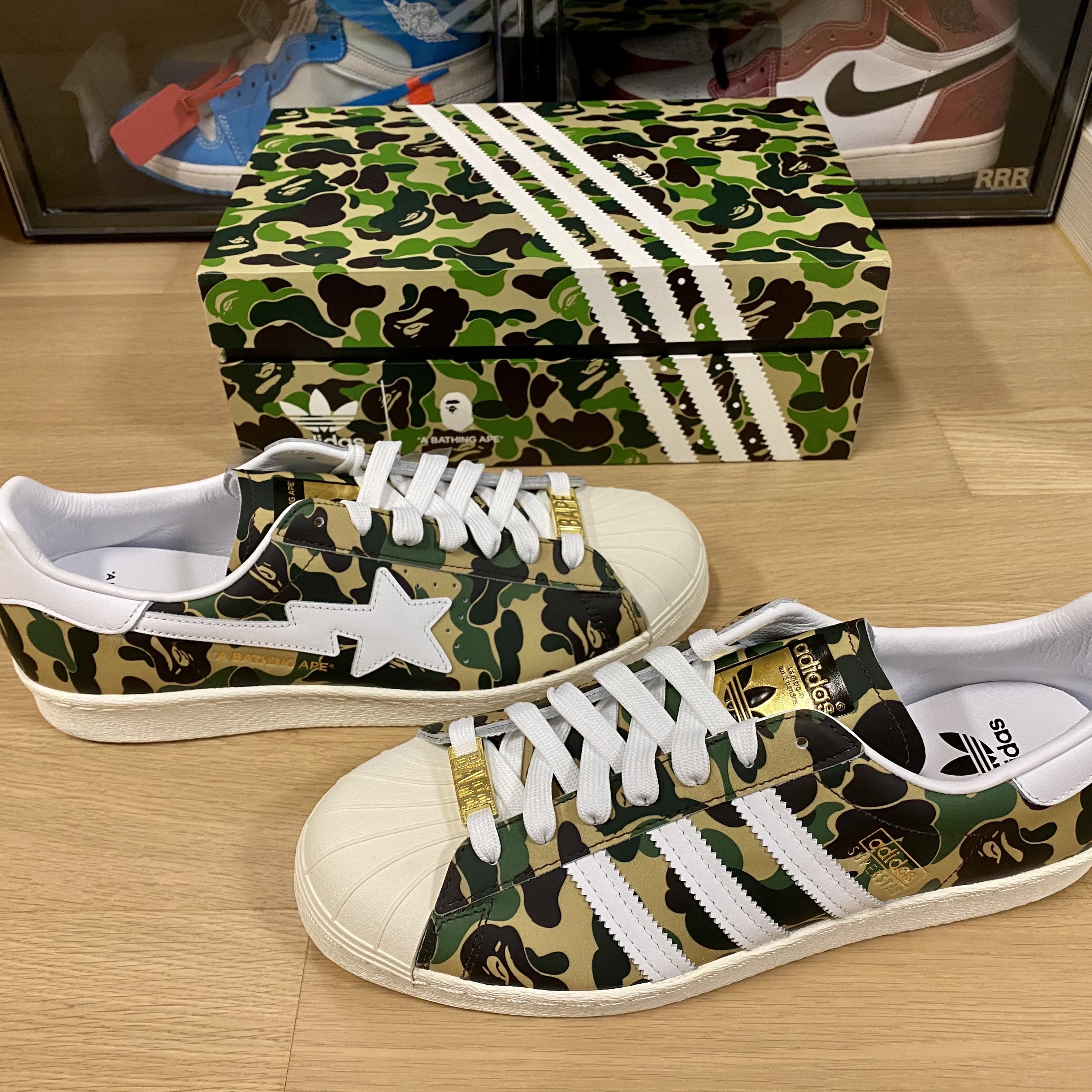 Adidas x BAPE Superstar 80s Green Camo 착용 스타일
