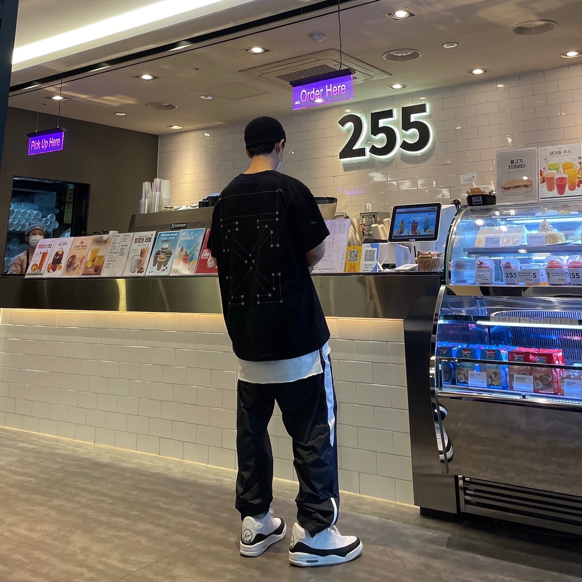Jordan 3 x Fragment Retro SP White Black 착용 스타일 - 2