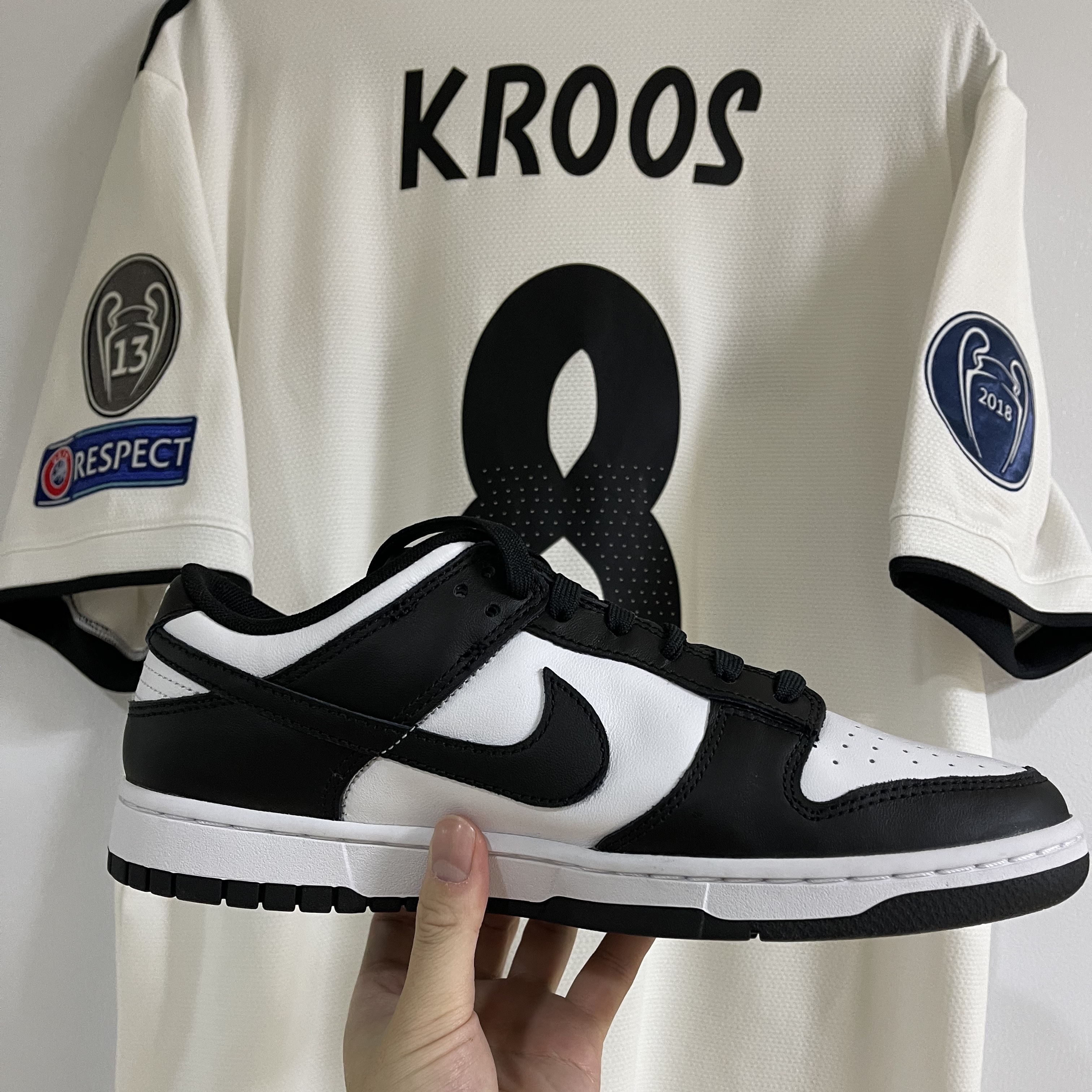 Nike Dunk Low Retro Black 착용 스타일 - 2