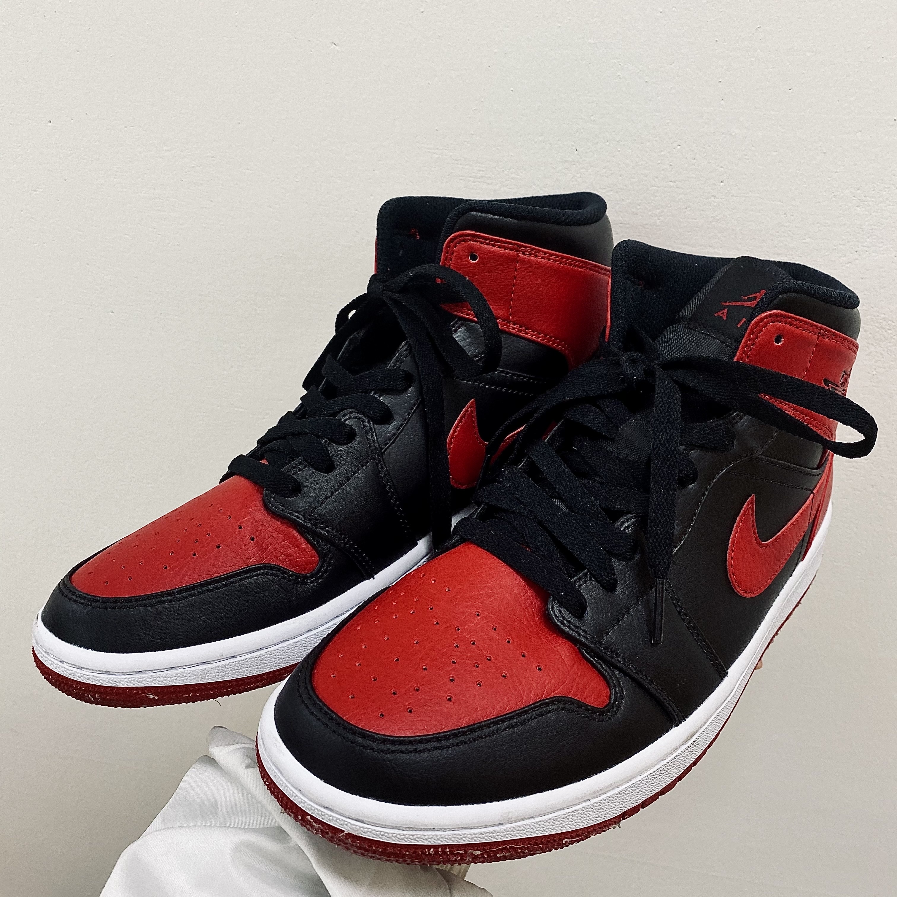 Jordan 1 Mid Bred Banned 2020 착용 스타일 - 2