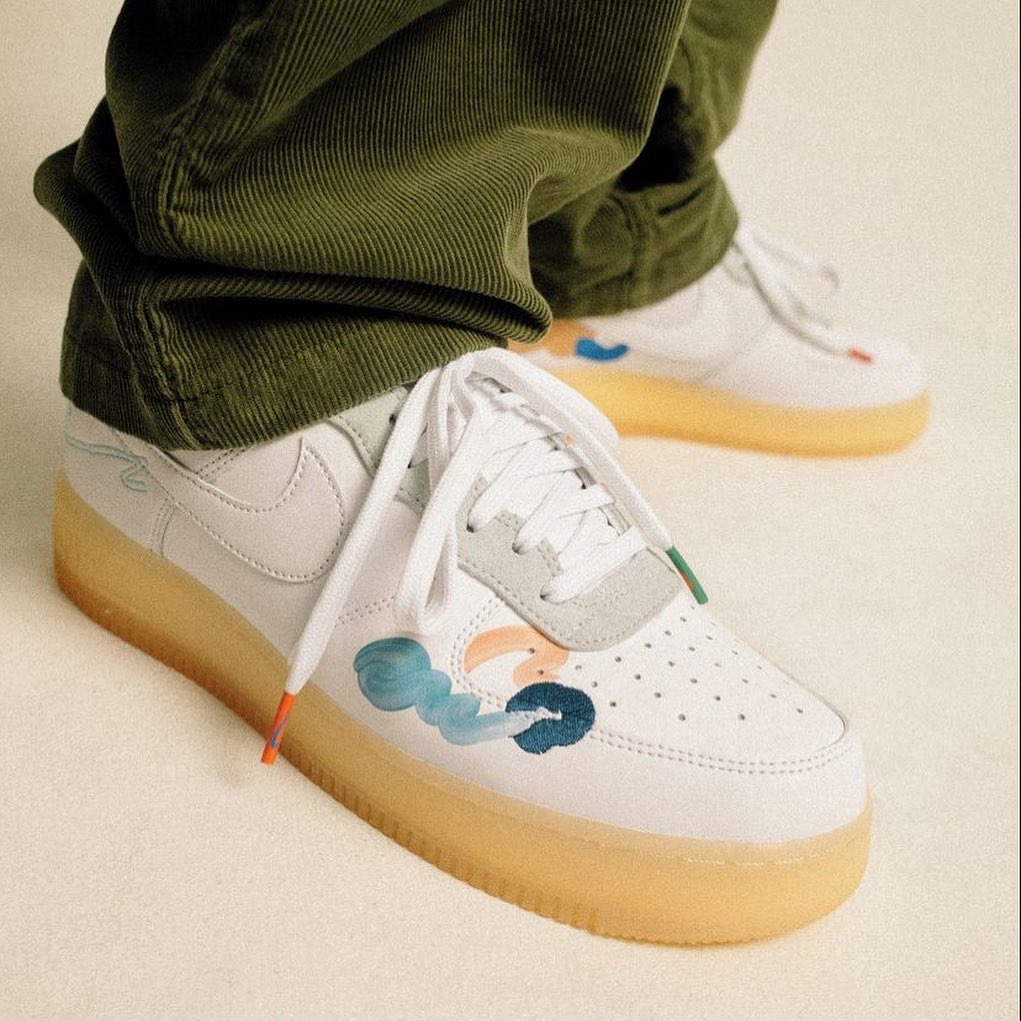 Nike x Mayumi Yamase Air Force 1 Flyleather Solar Red 착용 스타일 - 2