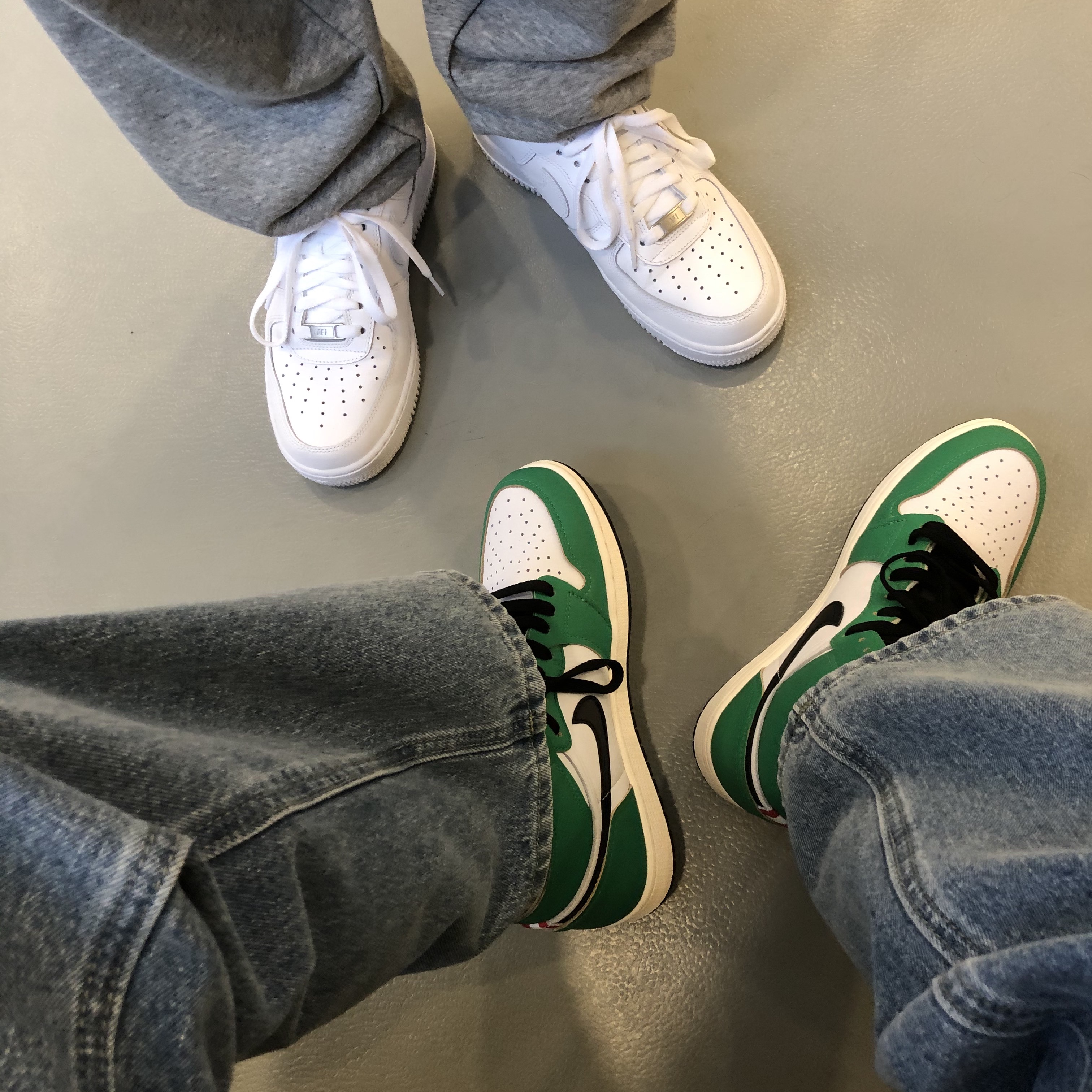 (W) Jordan 1 Retro High OG Lucky Green 착용 스타일 - 2