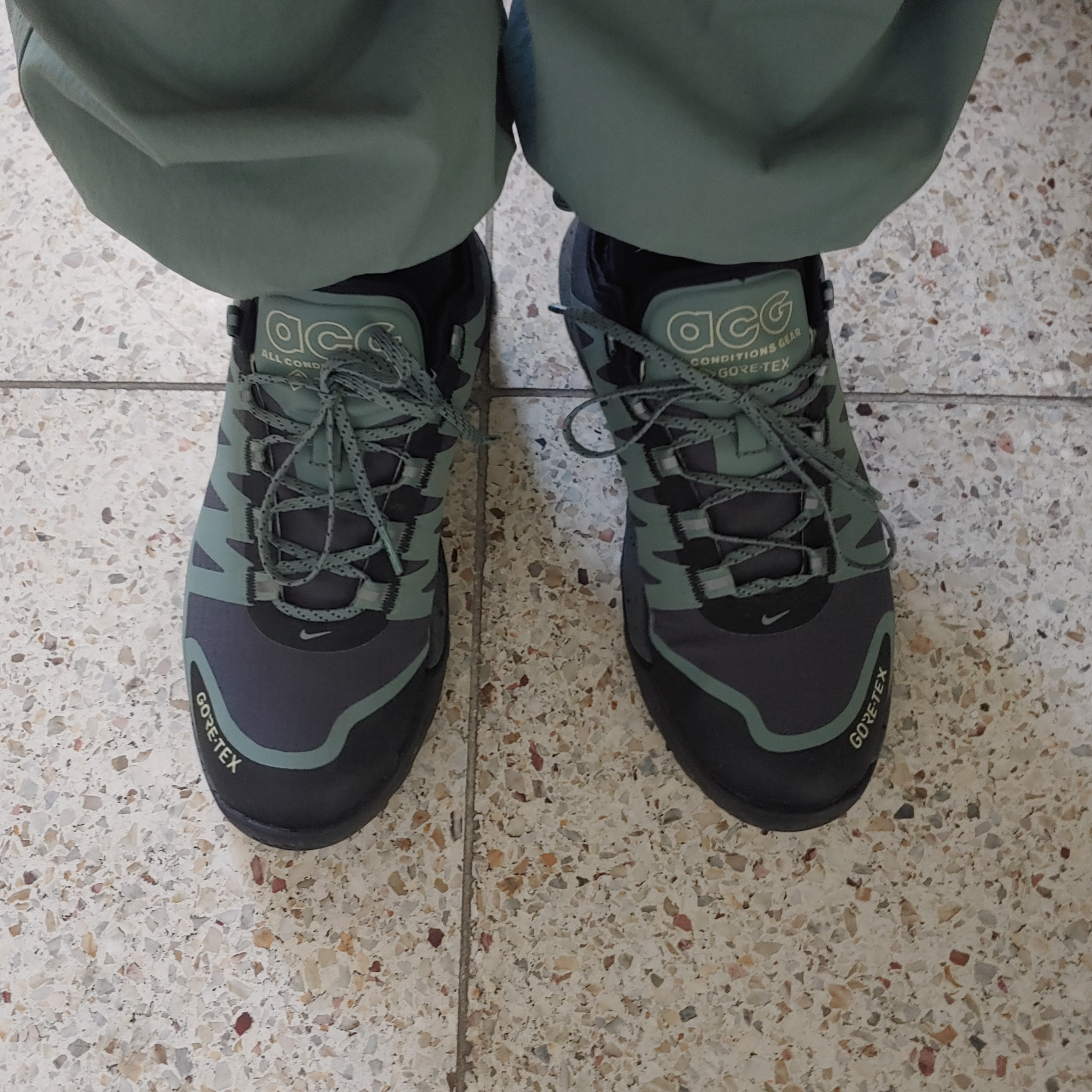 Nike ACG Air Nasu Gore-Tex Dark Green 착용 스타일