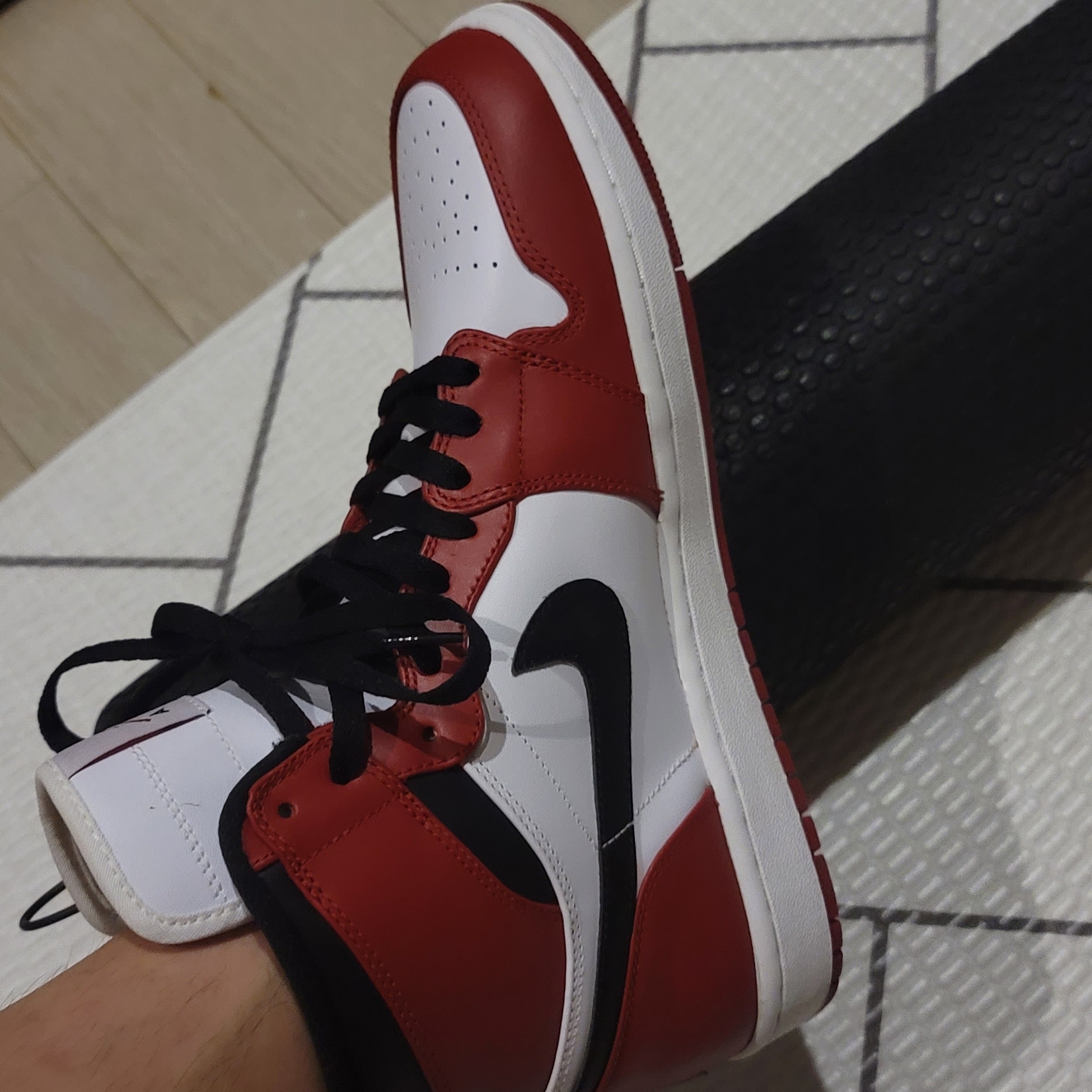 Jordan 1 Retro Chicago 2013 착용 스타일 - 2