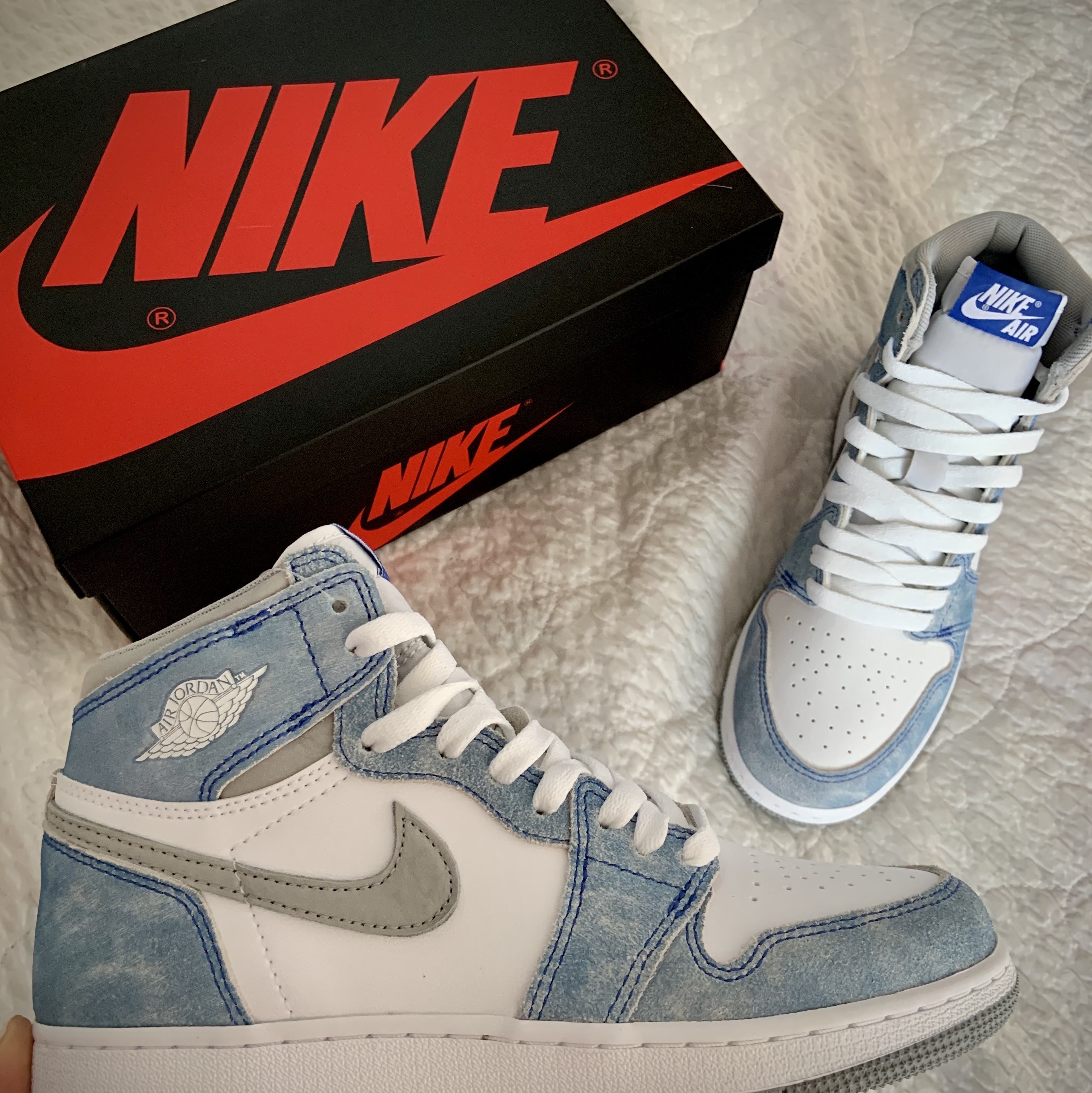 Jordan 1 Retro High OG Hyper Royal, (GS) Jordan 1 Retro High OG Hyper Royal 착용 스타일 - 1