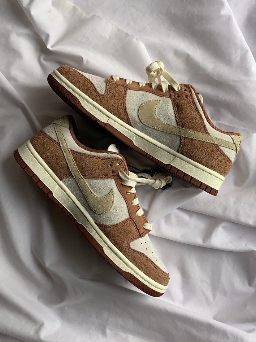 Nike Dunk Low Pro Premium Medium Curry 착용 스타일