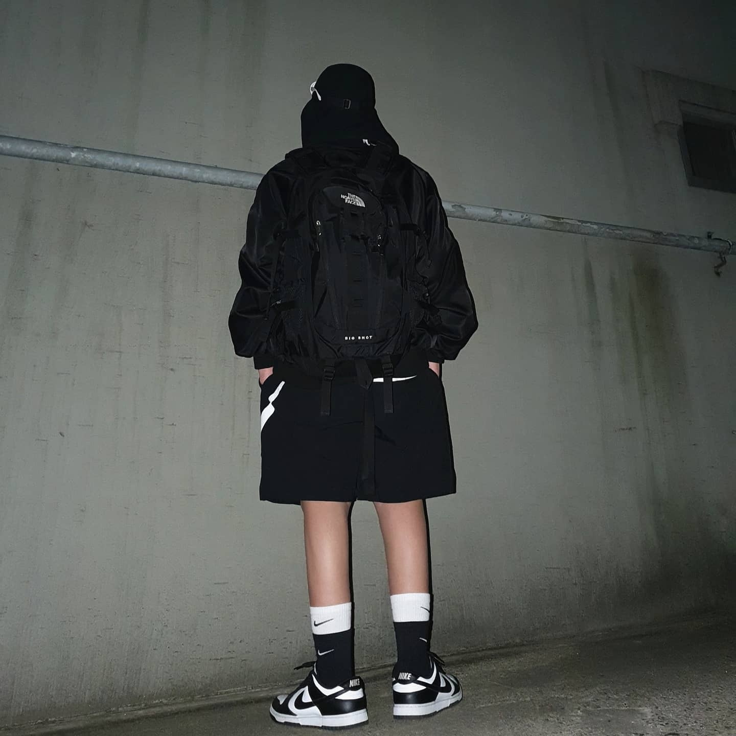 Nike Dunk Low Retro Black 착용 스타일 - 2