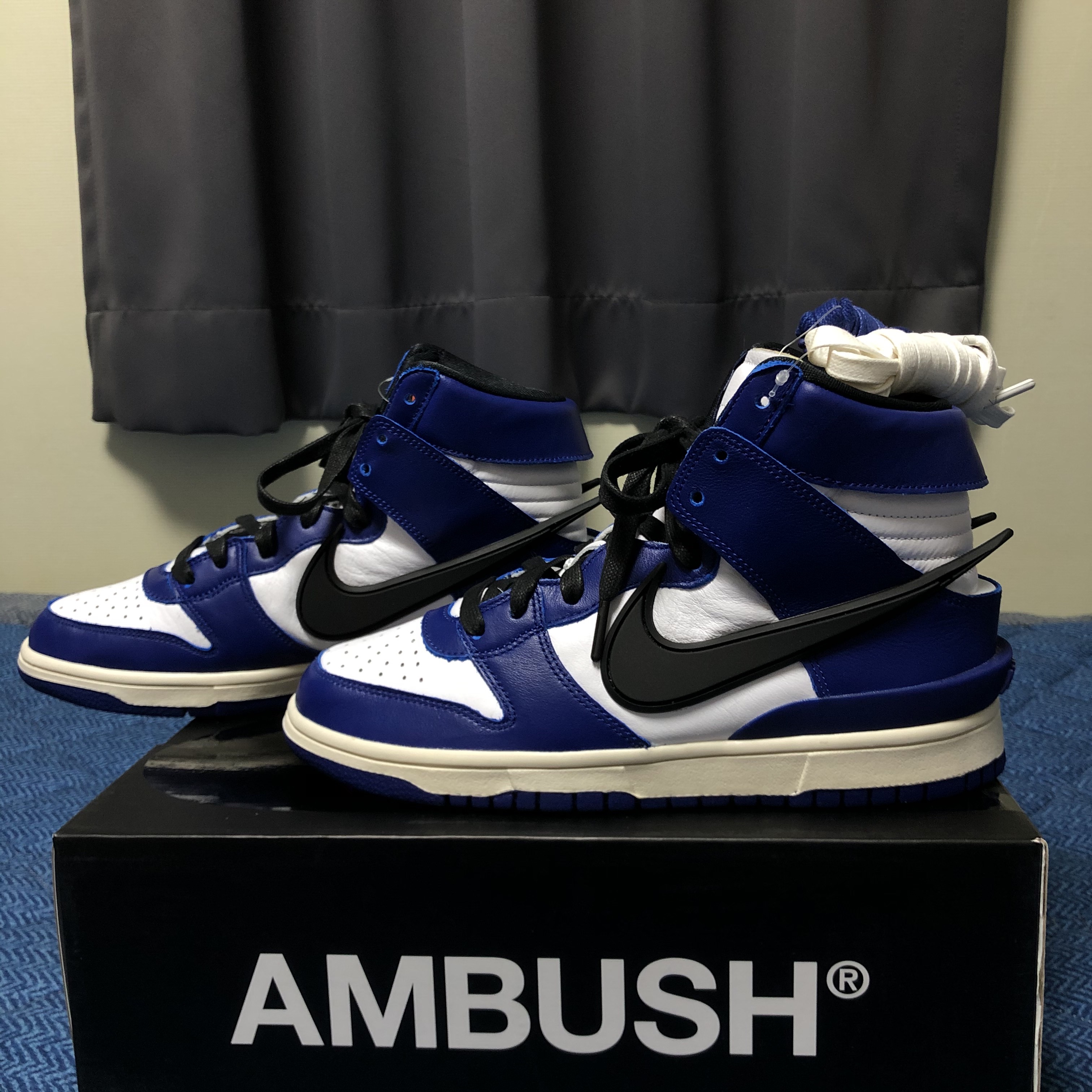 Nike x Ambush Dunk High Deep Royal Blue 착용 스타일 - 3