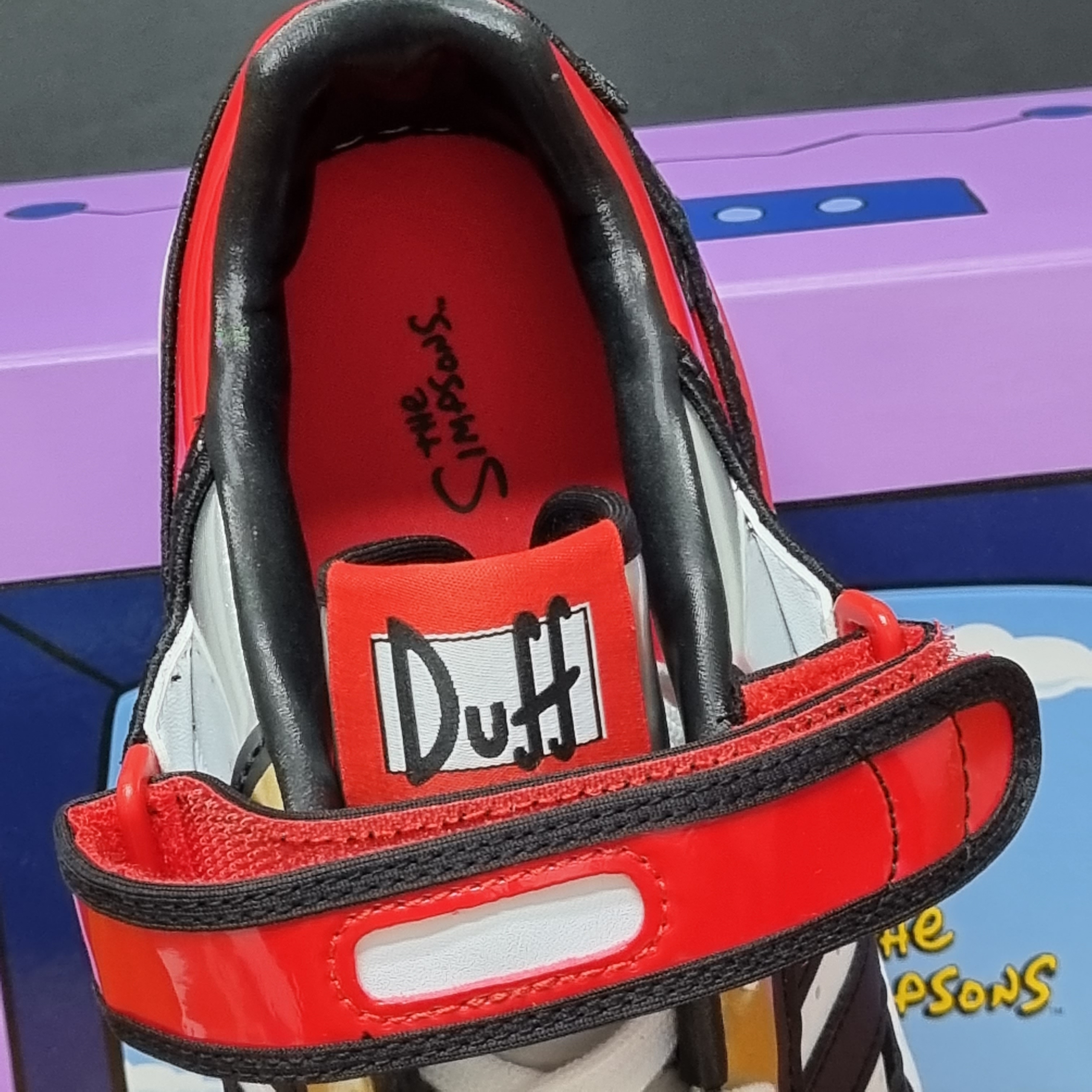 Adidas x The Simpsons Forum Lo Duff Beer 착용 스타일 - 4