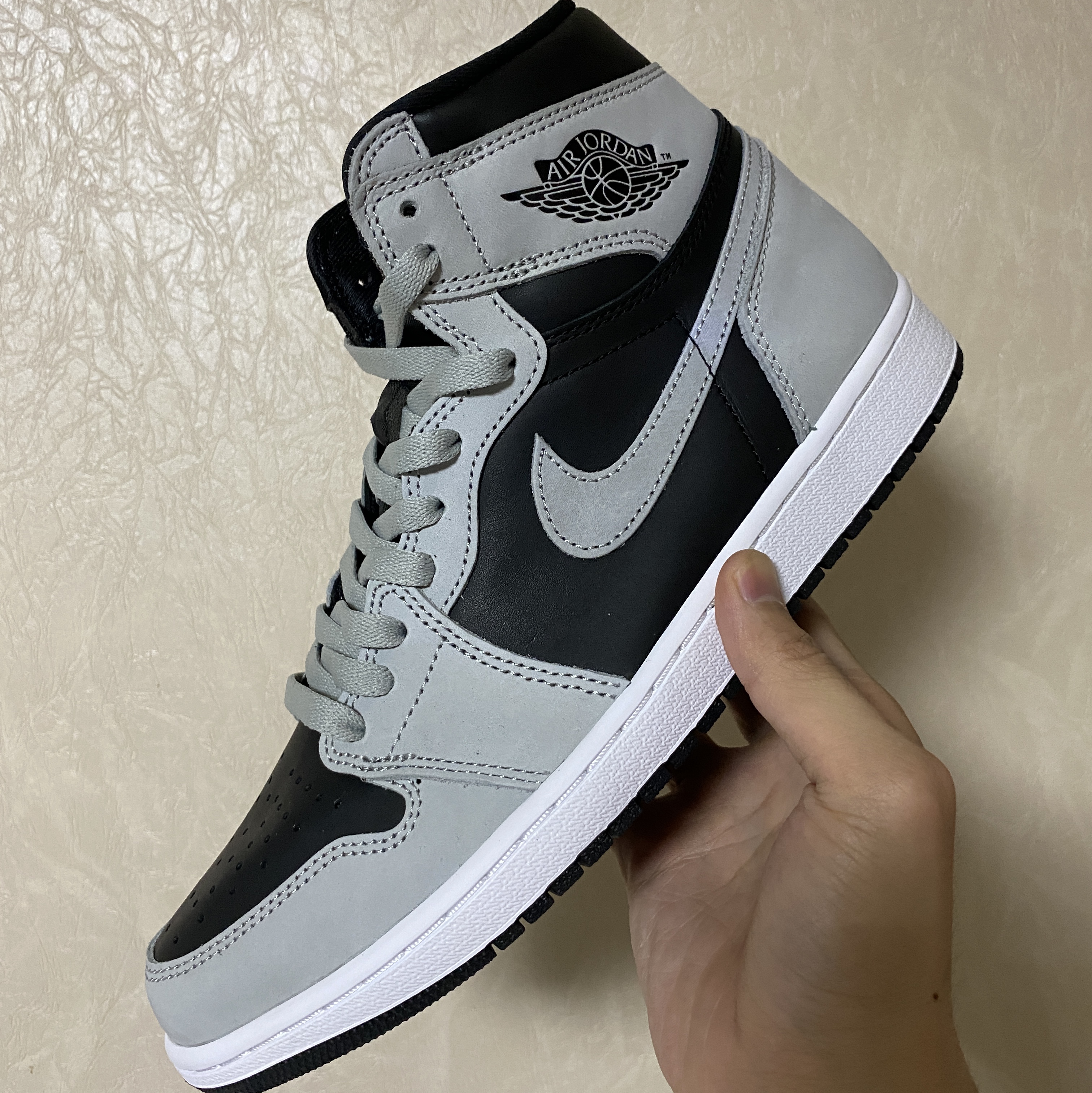 Jordan 1 Retro High OG Shadow 2.0 착용 스타일