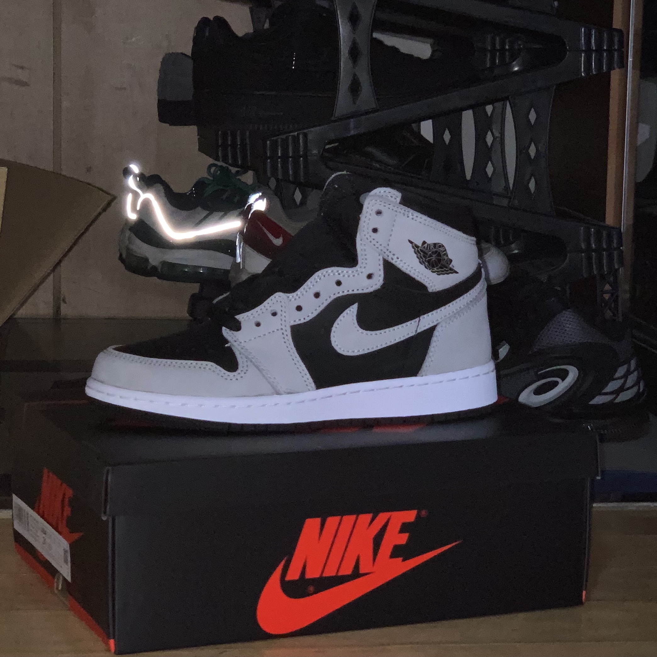 (GS) Jordan 1 Retro High OG Shadow 2.0, Jordan 1 Retro High OG Shadow 2.0 착용 스타일