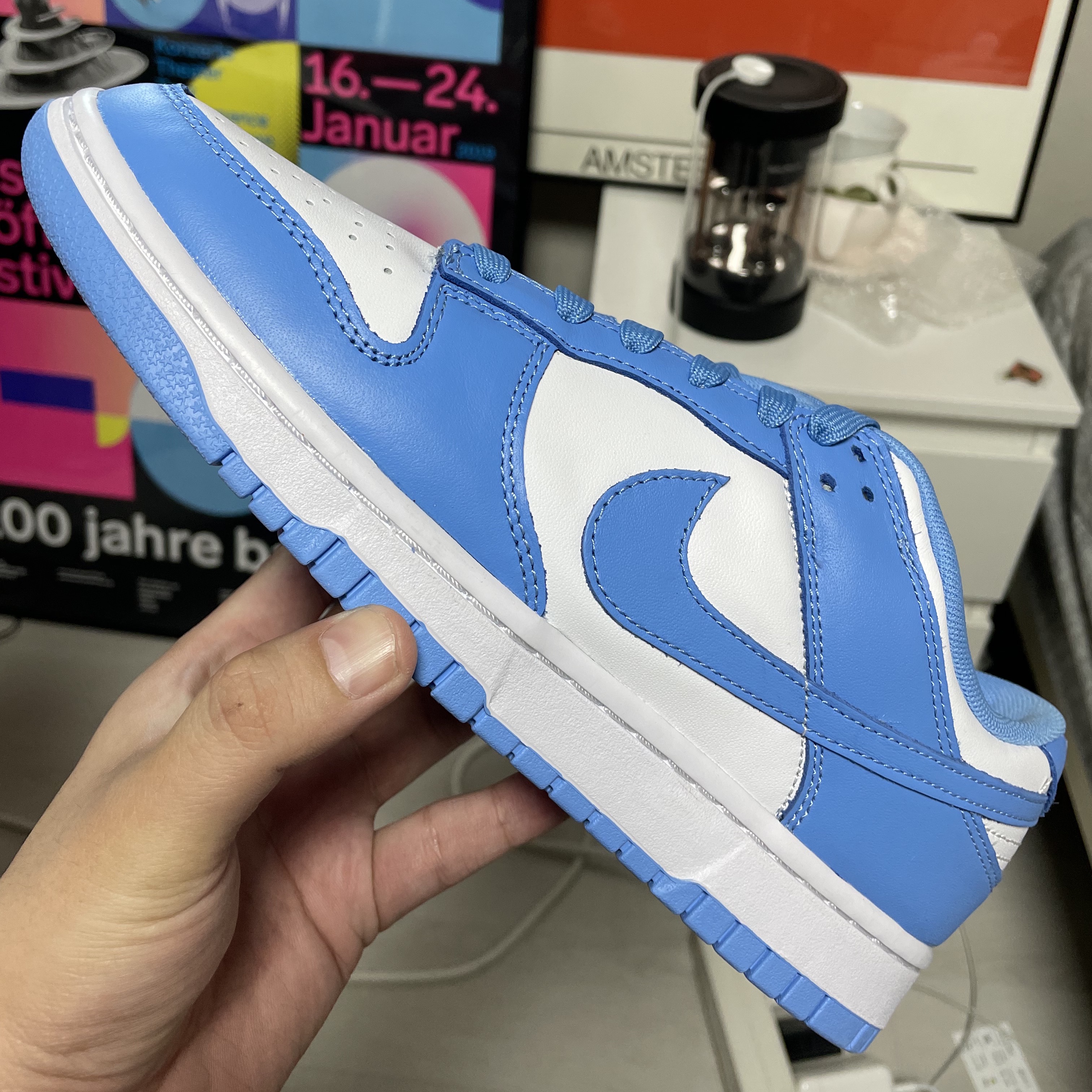 Nike Dunk Low Retro University Blue 착용 스타일