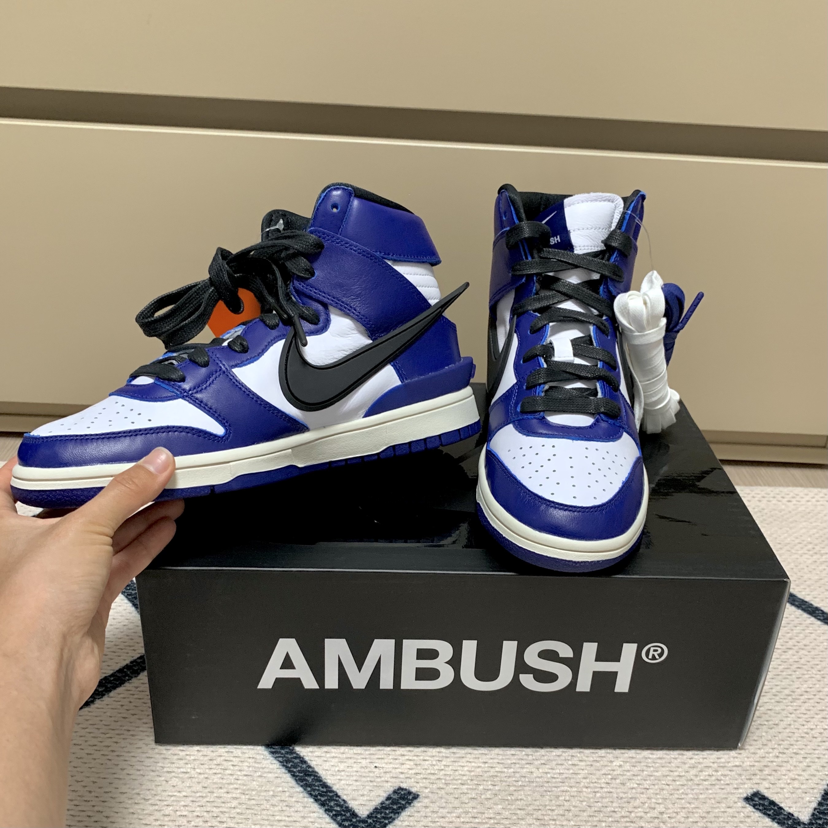 Nike x Ambush Dunk High Deep Royal Blue 착용 스타일 - 2