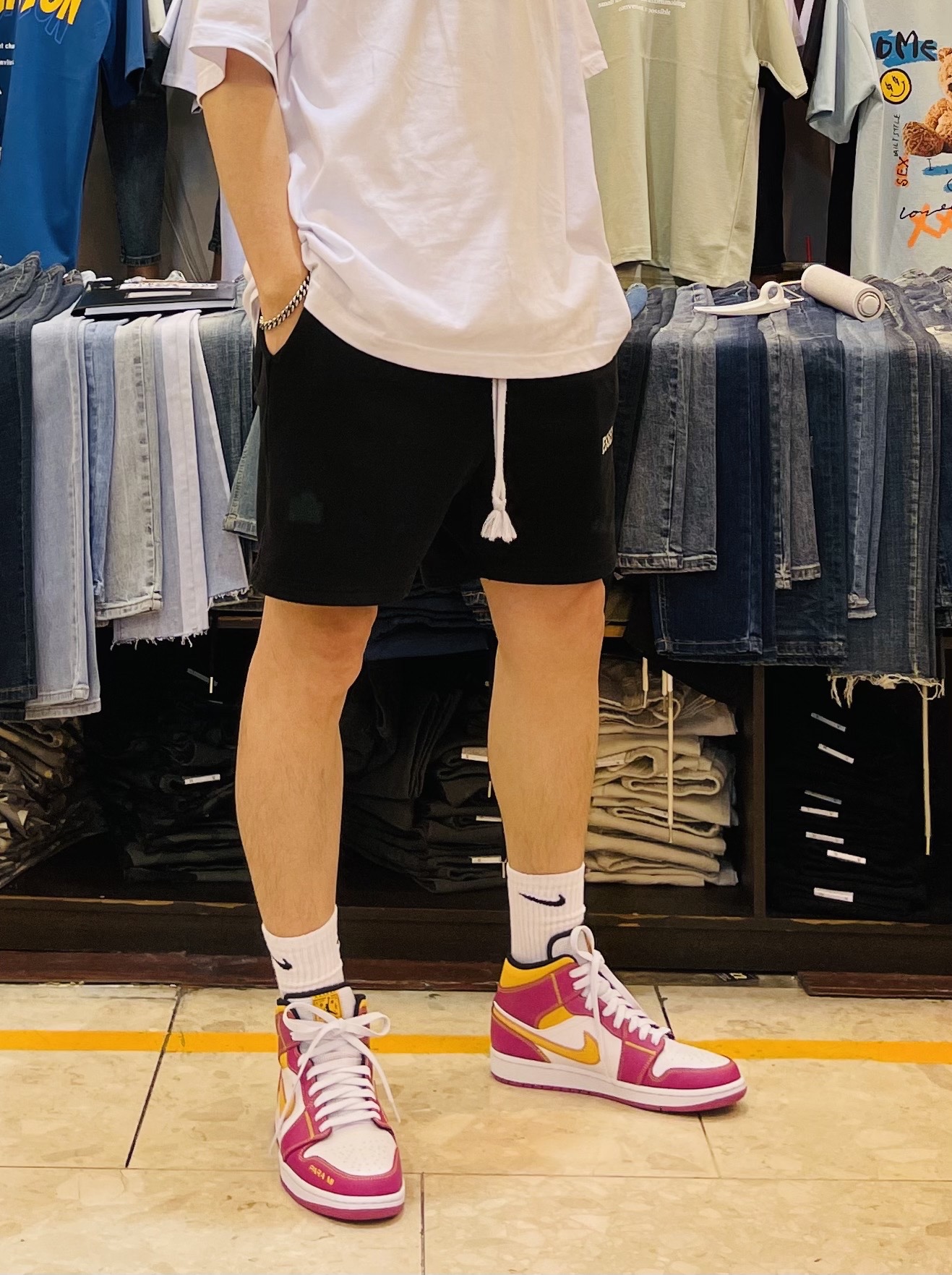 Jordan 1 Mid DOD Familia 착용 스타일
