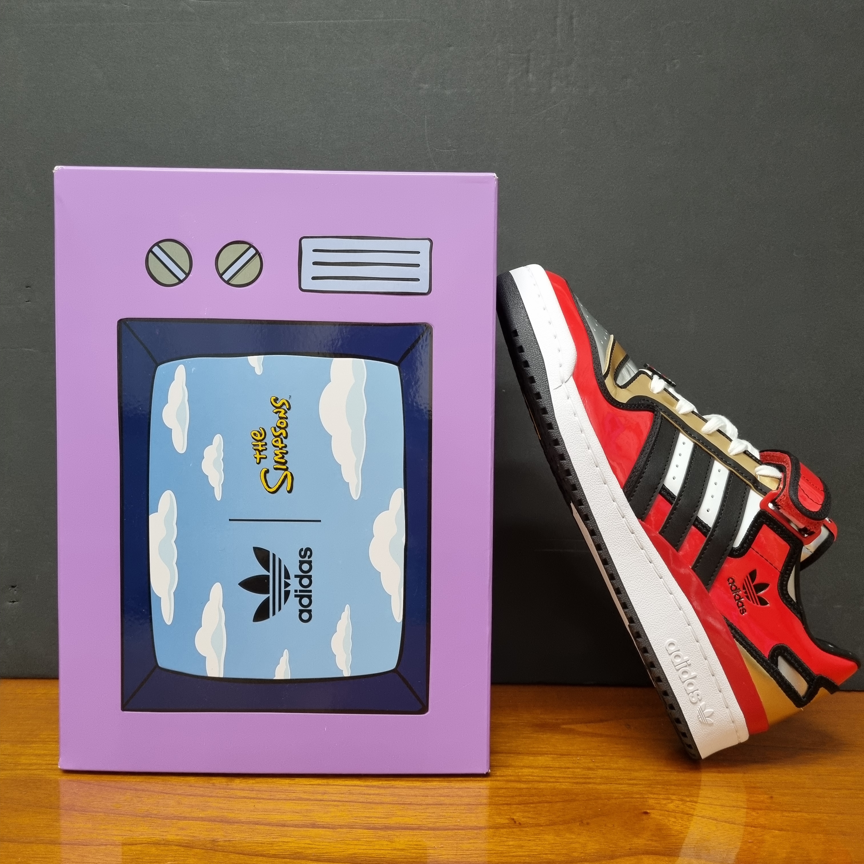 Adidas x The Simpsons Forum Lo Duff Beer 착용 스타일 - 1