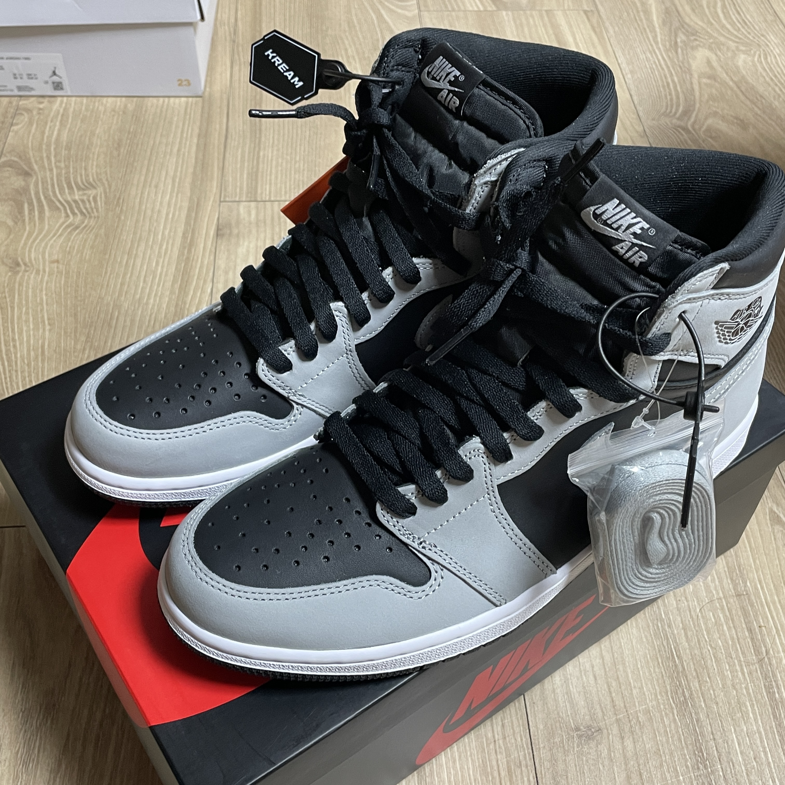 Jordan 1 Retro High OG Shadow 2.0 착용 스타일 - 1