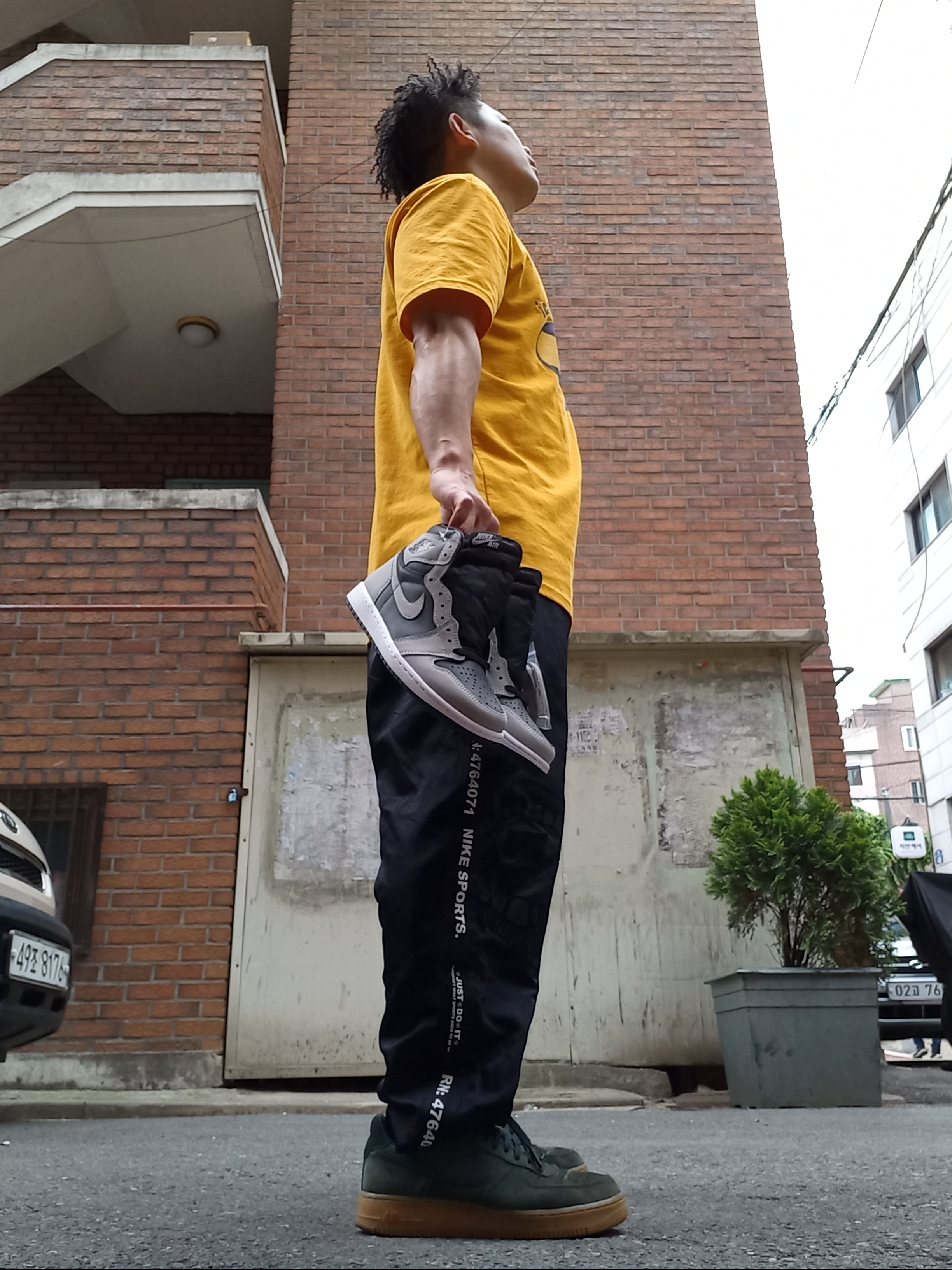 Jordan 1 Retro High OG Shadow 2.0 착용 스타일 - 2