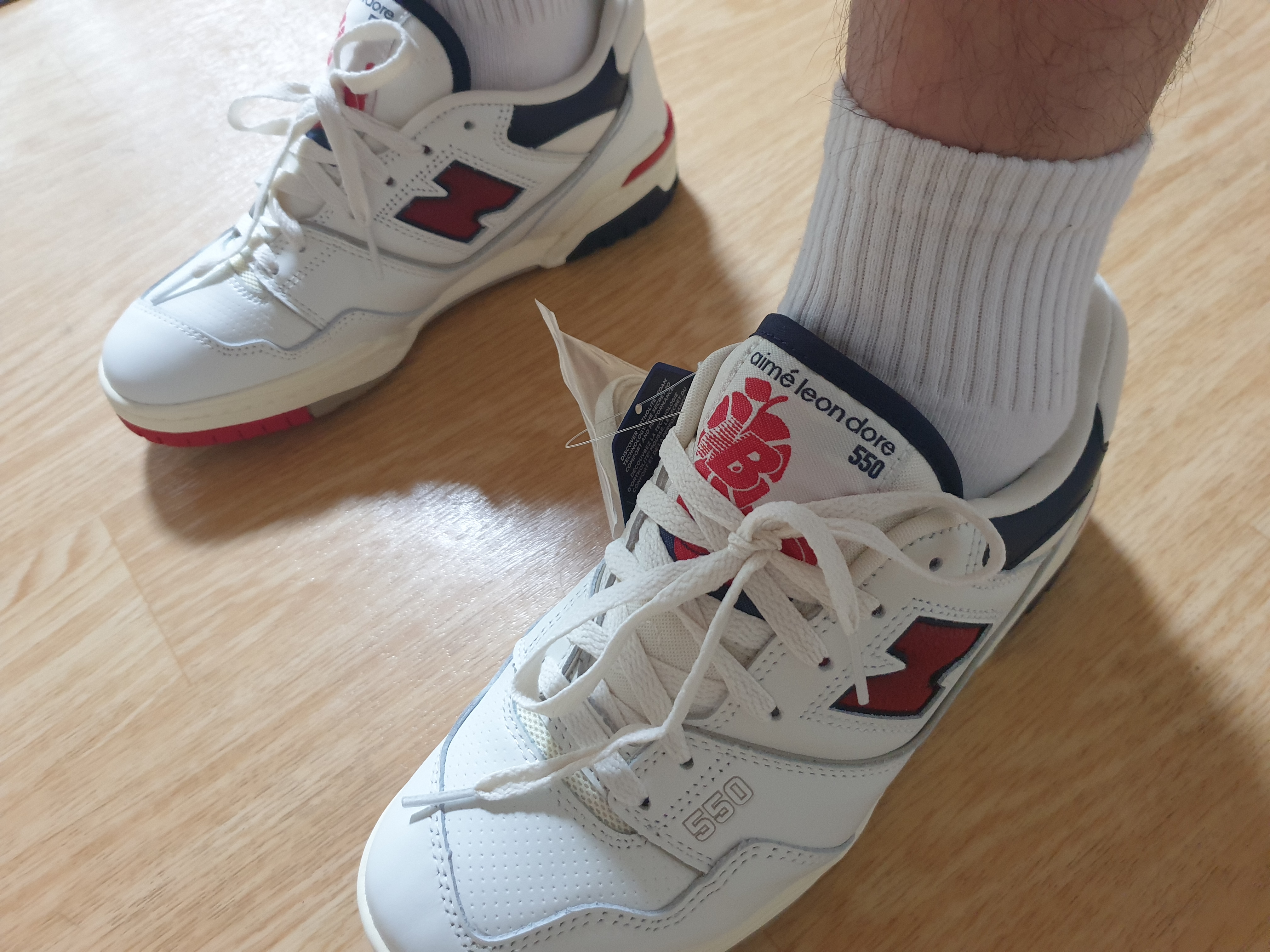 New Balance x Aime Leon Dore 550 Navy Red 착용 스타일 - 2