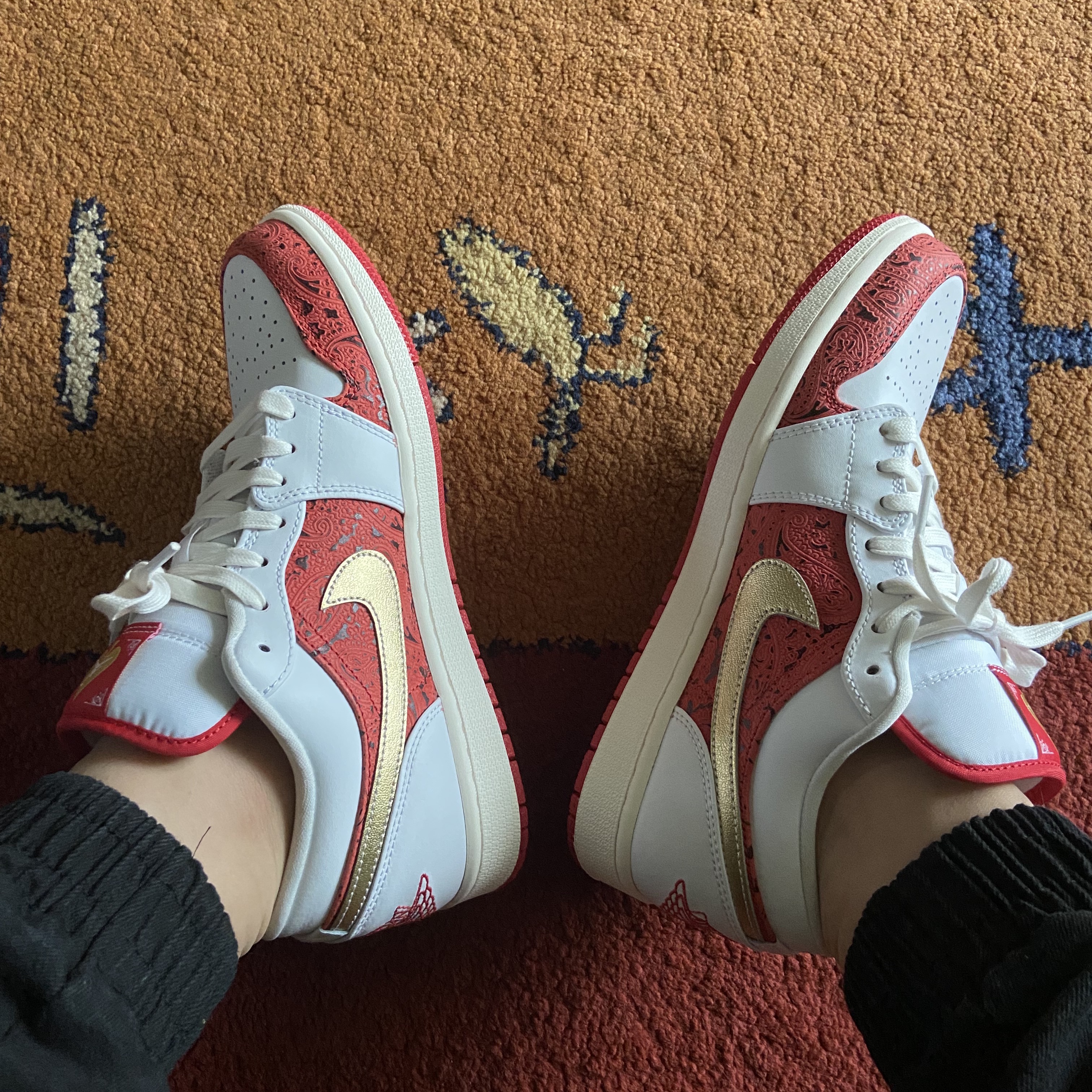 Jordan 1 Low SE Spades 착용 스타일