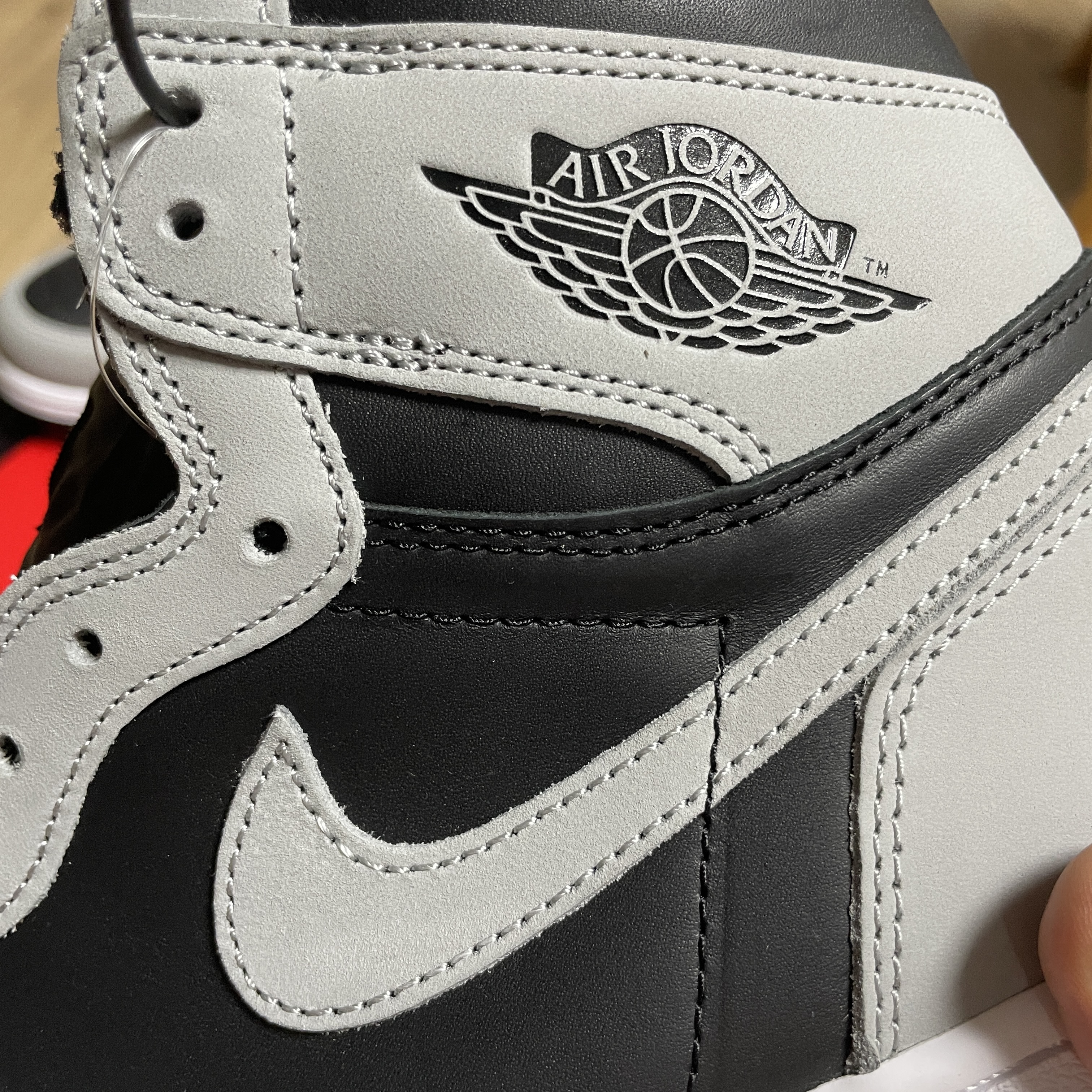 Jordan 1 Retro High OG Shadow 2.0 착용 스타일 - 4