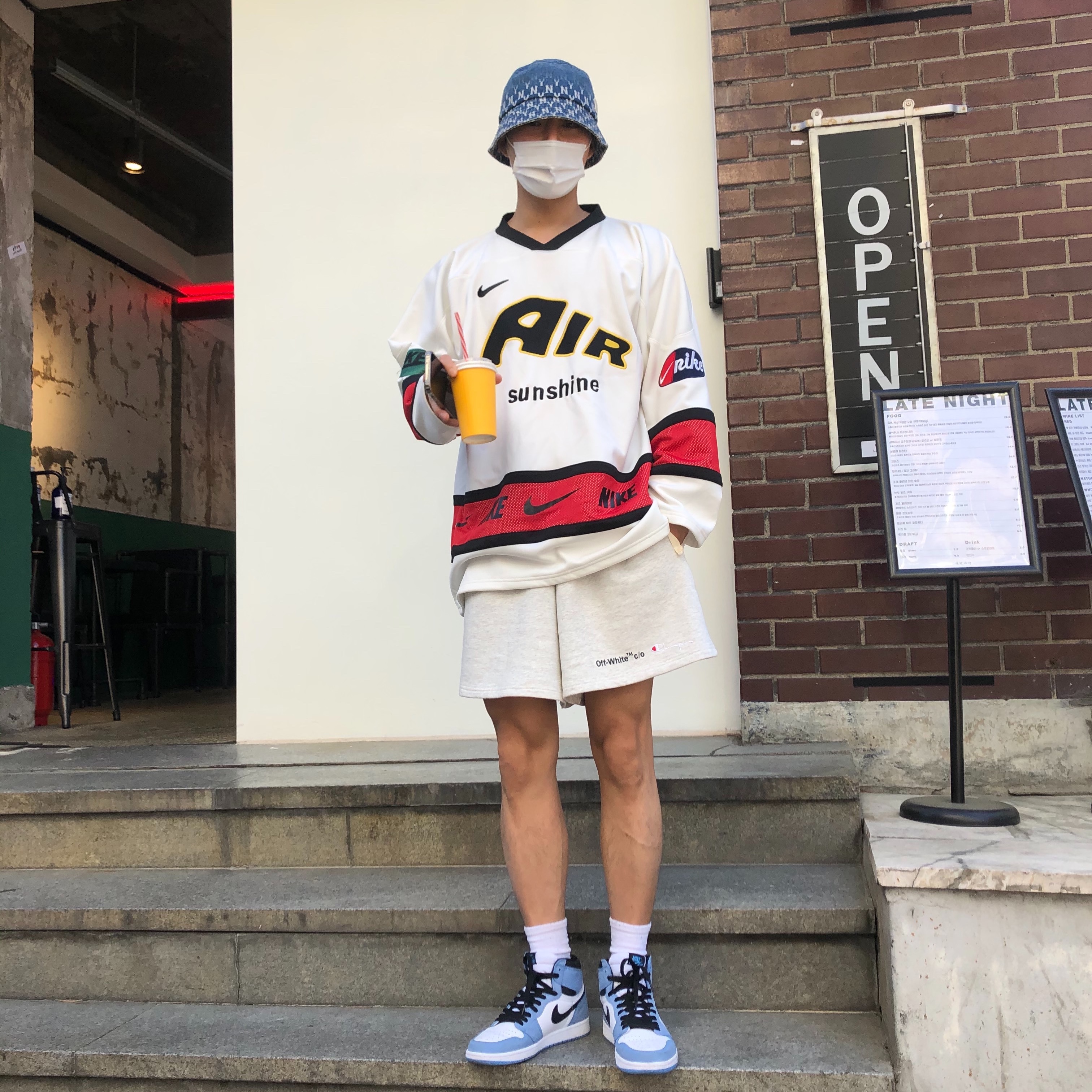 Jordan 1 Retro High OG University Blue 착용 스타일