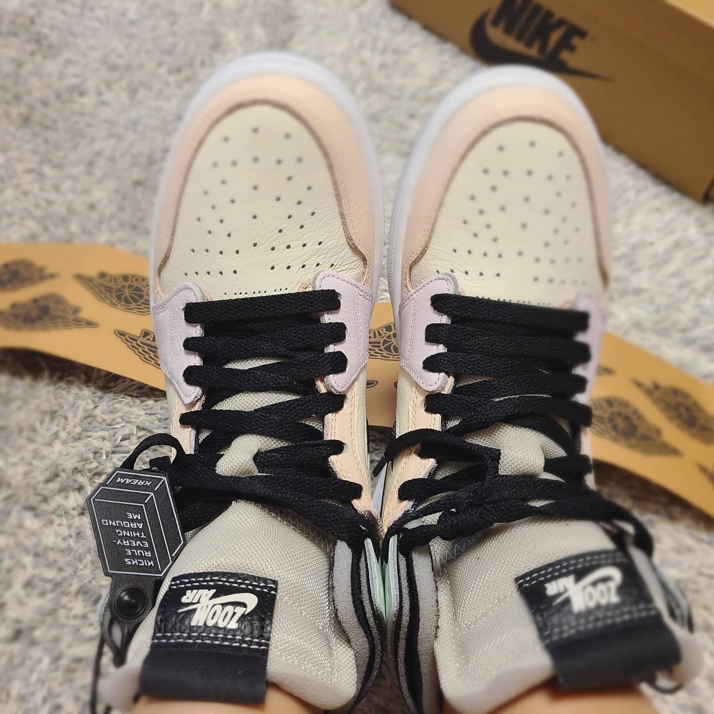 (W) Jordan 1 Zoom Air CMFT Pale Ivory 착용 스타일 - 3