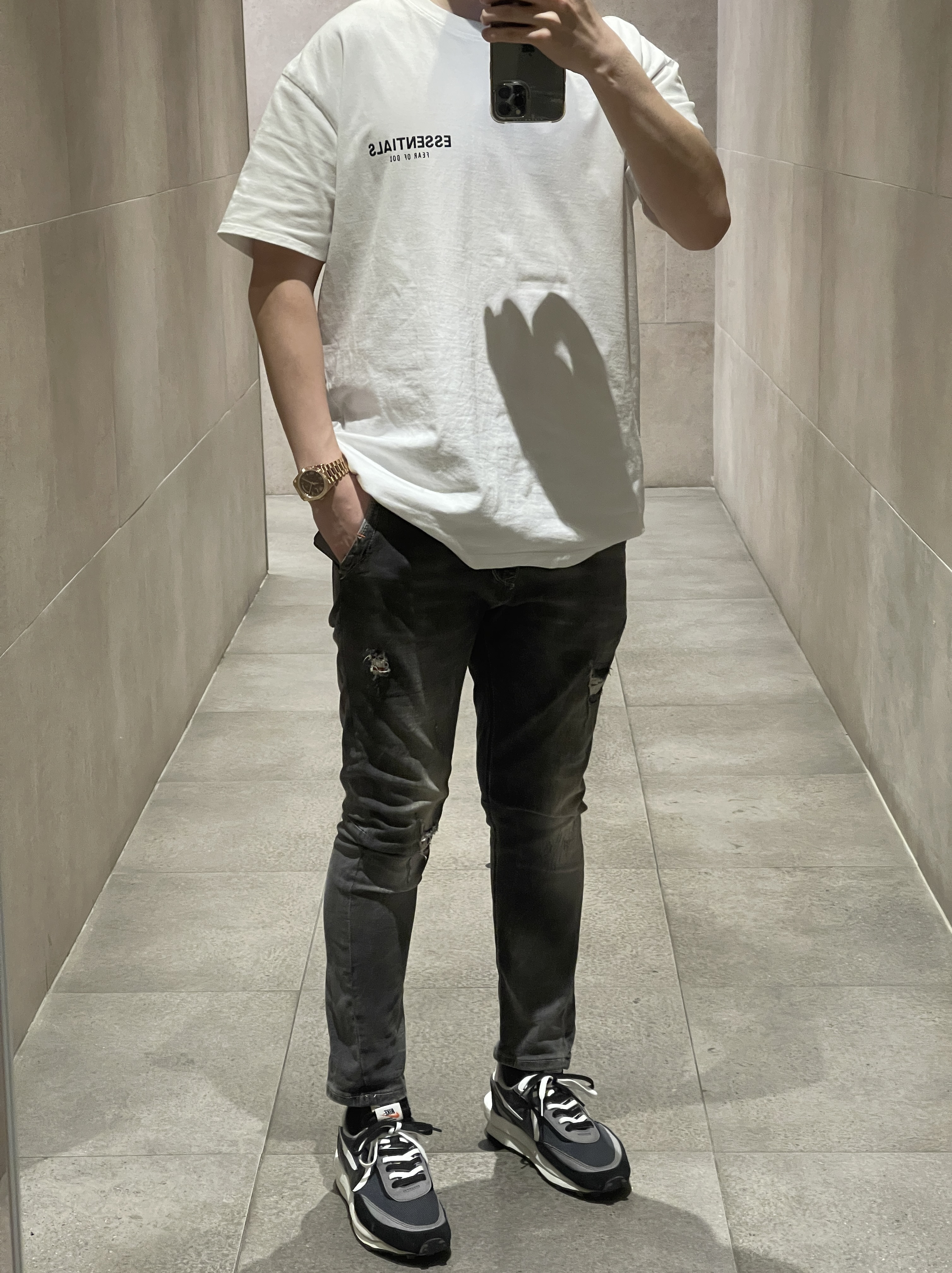 Nike x Sacai LDWaffle Black 착용 스타일 - 1