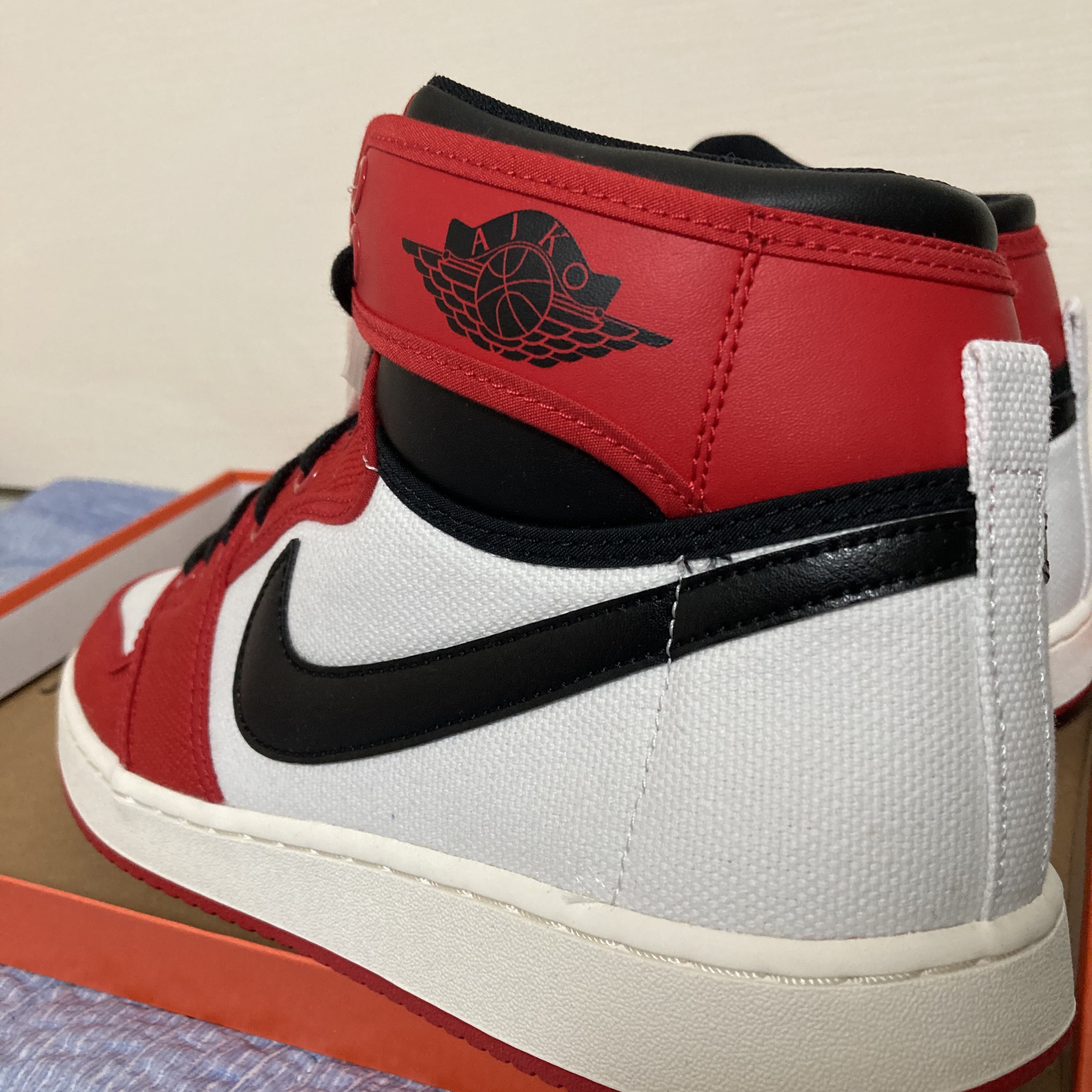 Jordan 1 KO Chicago 2021 착용 스타일 - 3